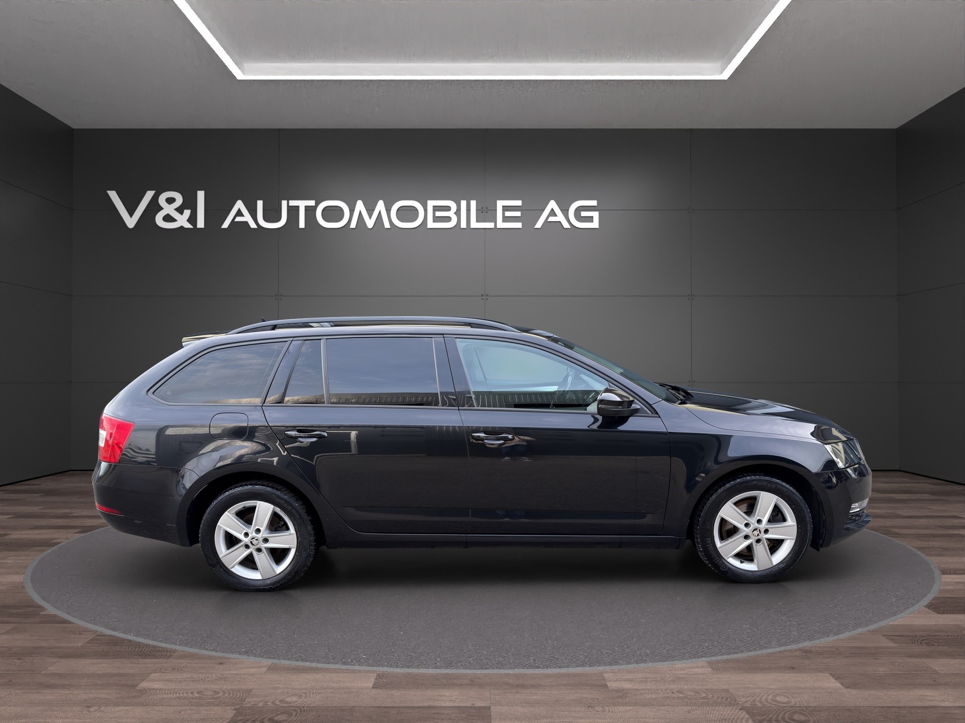 SKODA Octavia Combi 2.0 TSI Ambition 4x4 DSG-image-6