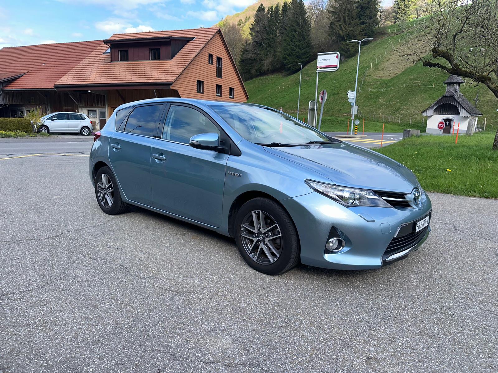 TOYOTA Auris 1.8 16V HSD Linea Sol-image-1