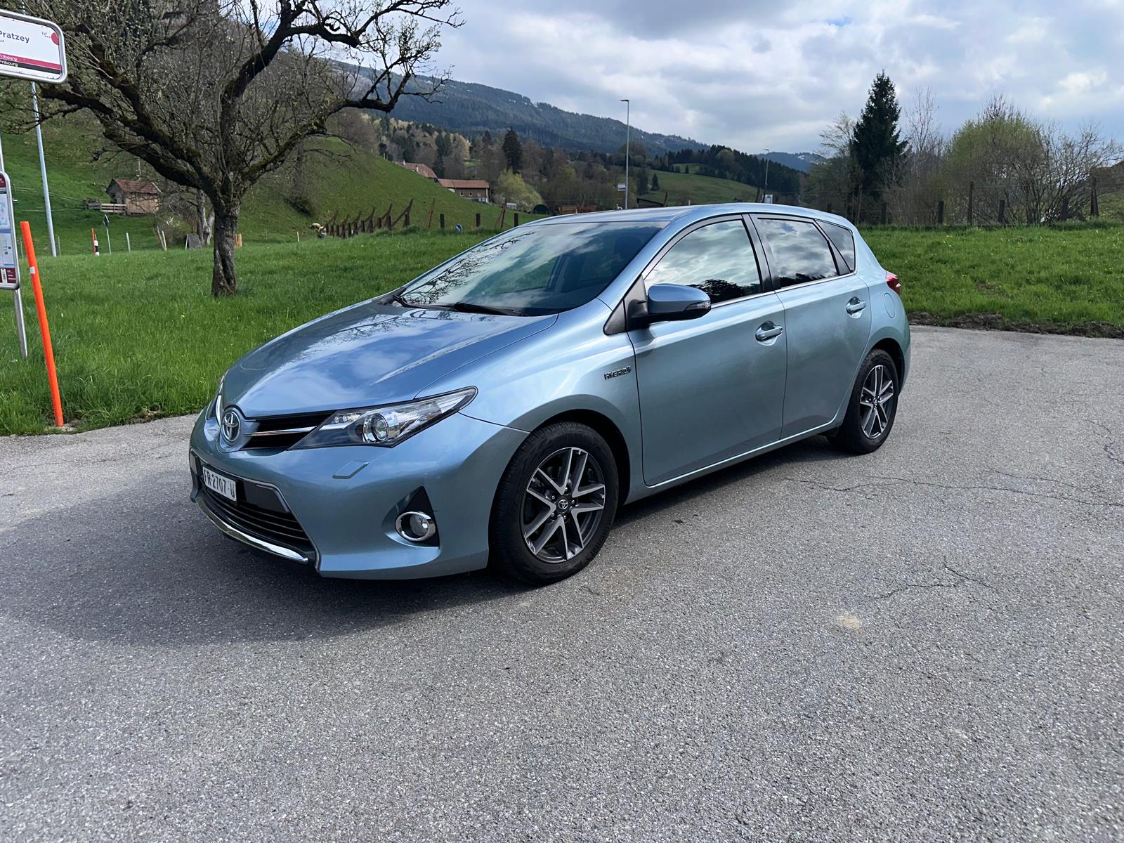 TOYOTA Auris 1.8 16V HSD Linea Sol-image-0