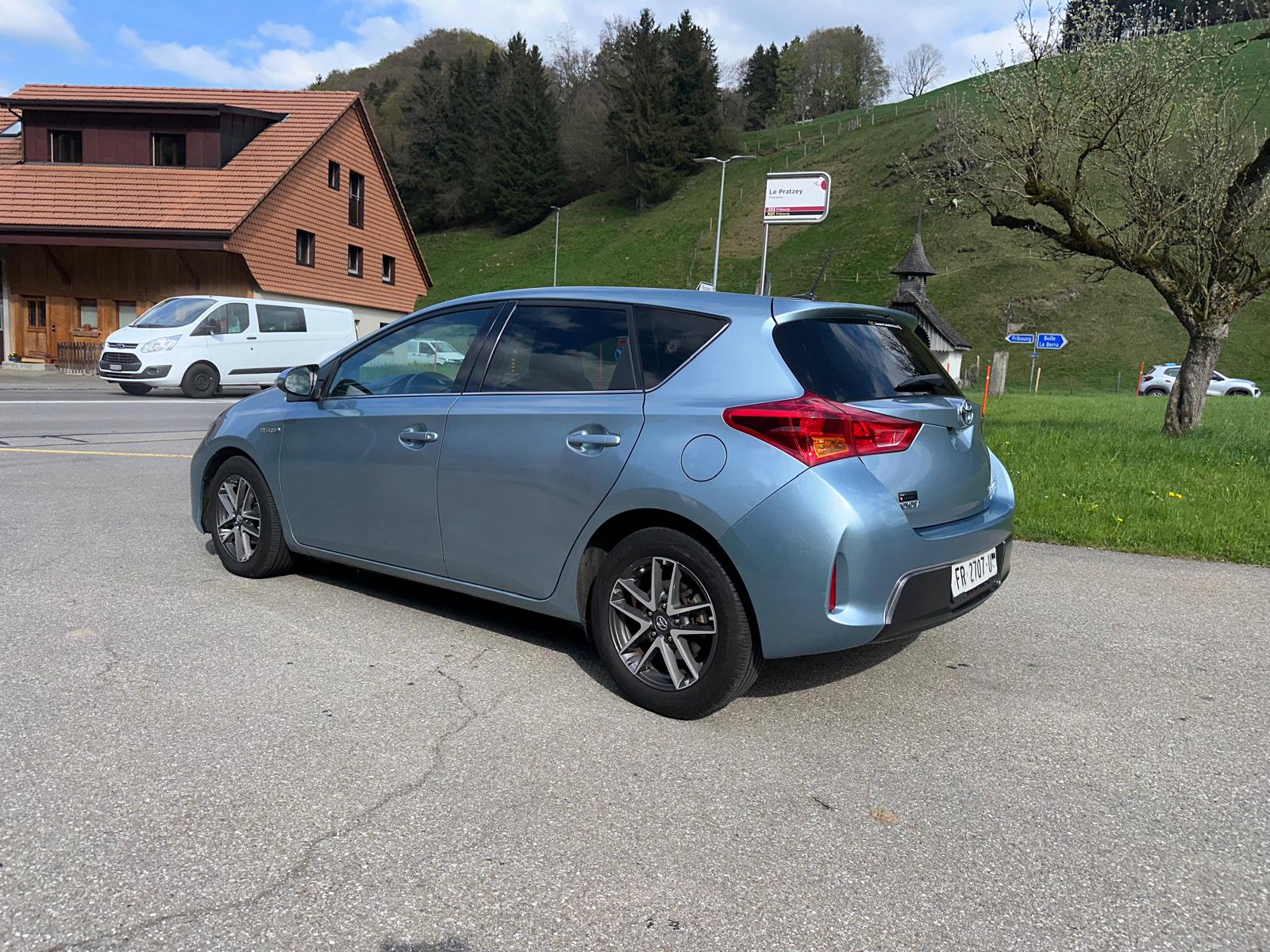 TOYOTA Auris 1.8 16V HSD Linea Sol-image-4