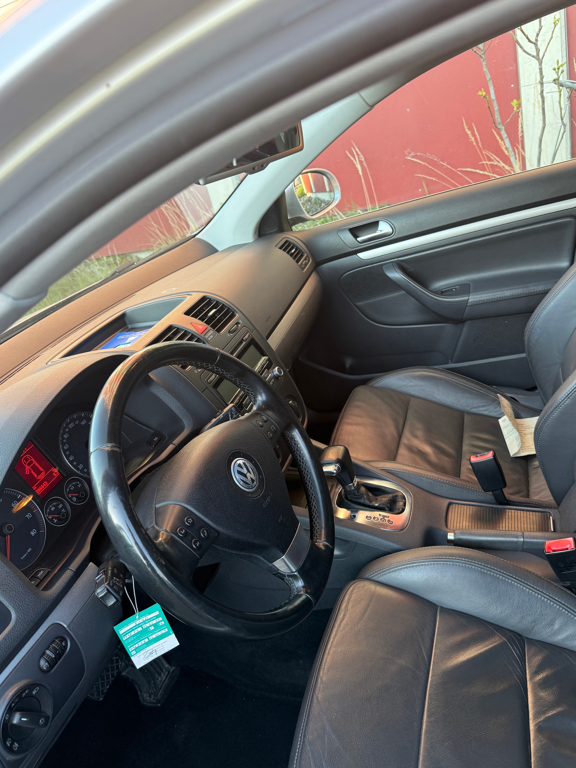 VW Golf Variant 1.4 TSI Value DSG-image-19