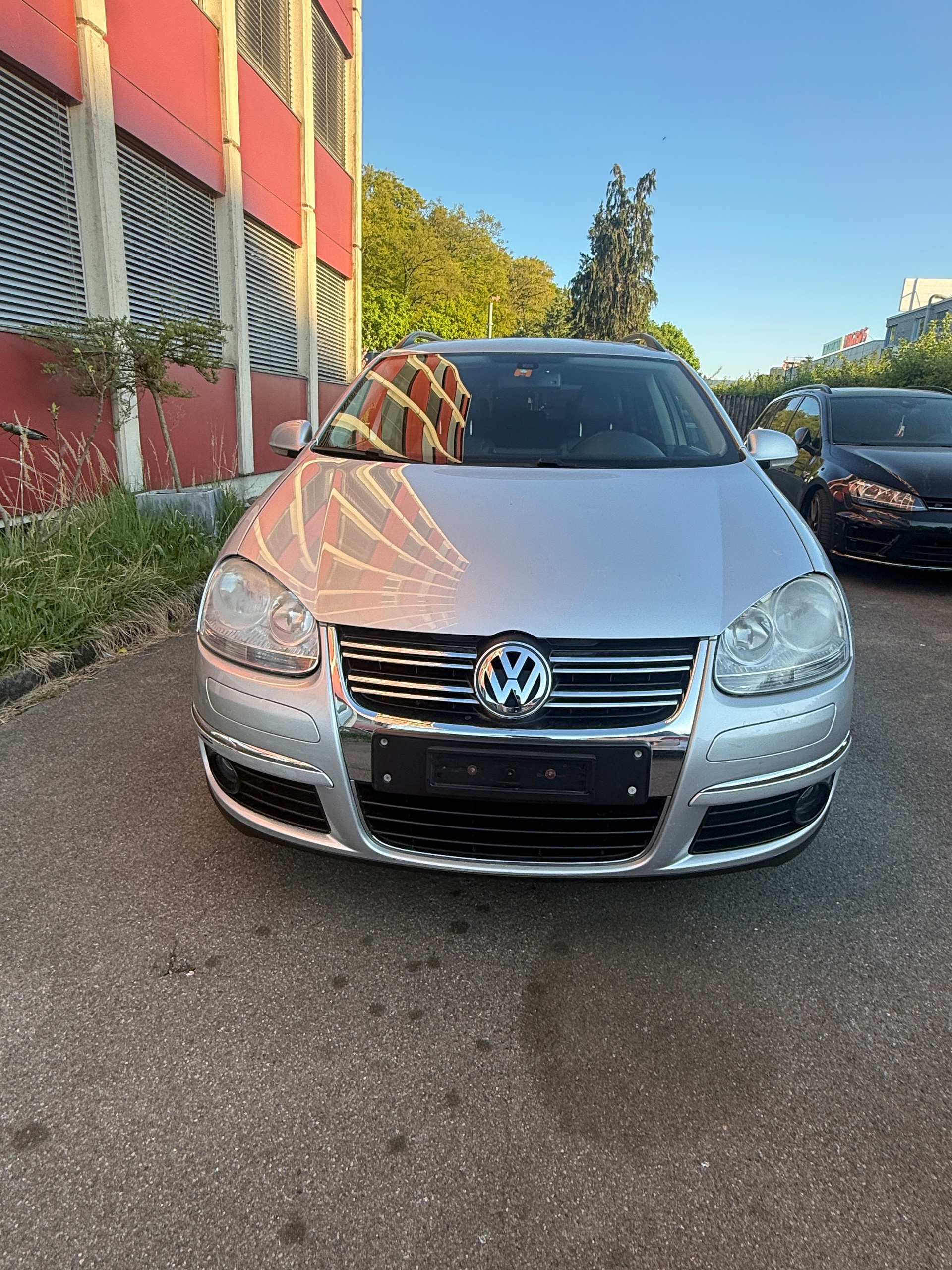 VW Golf Variant 1.4 TSI Value DSG-image-0