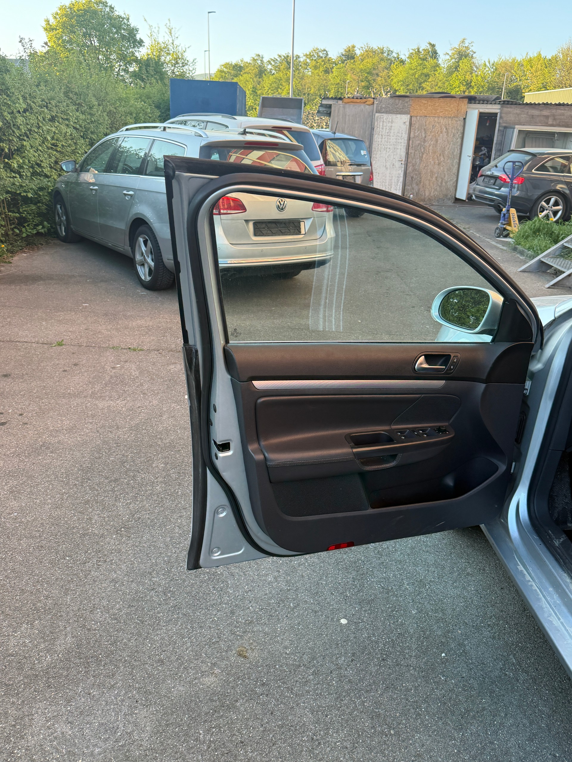 VW Golf Variant 1.4 TSI Value DSG-image-18