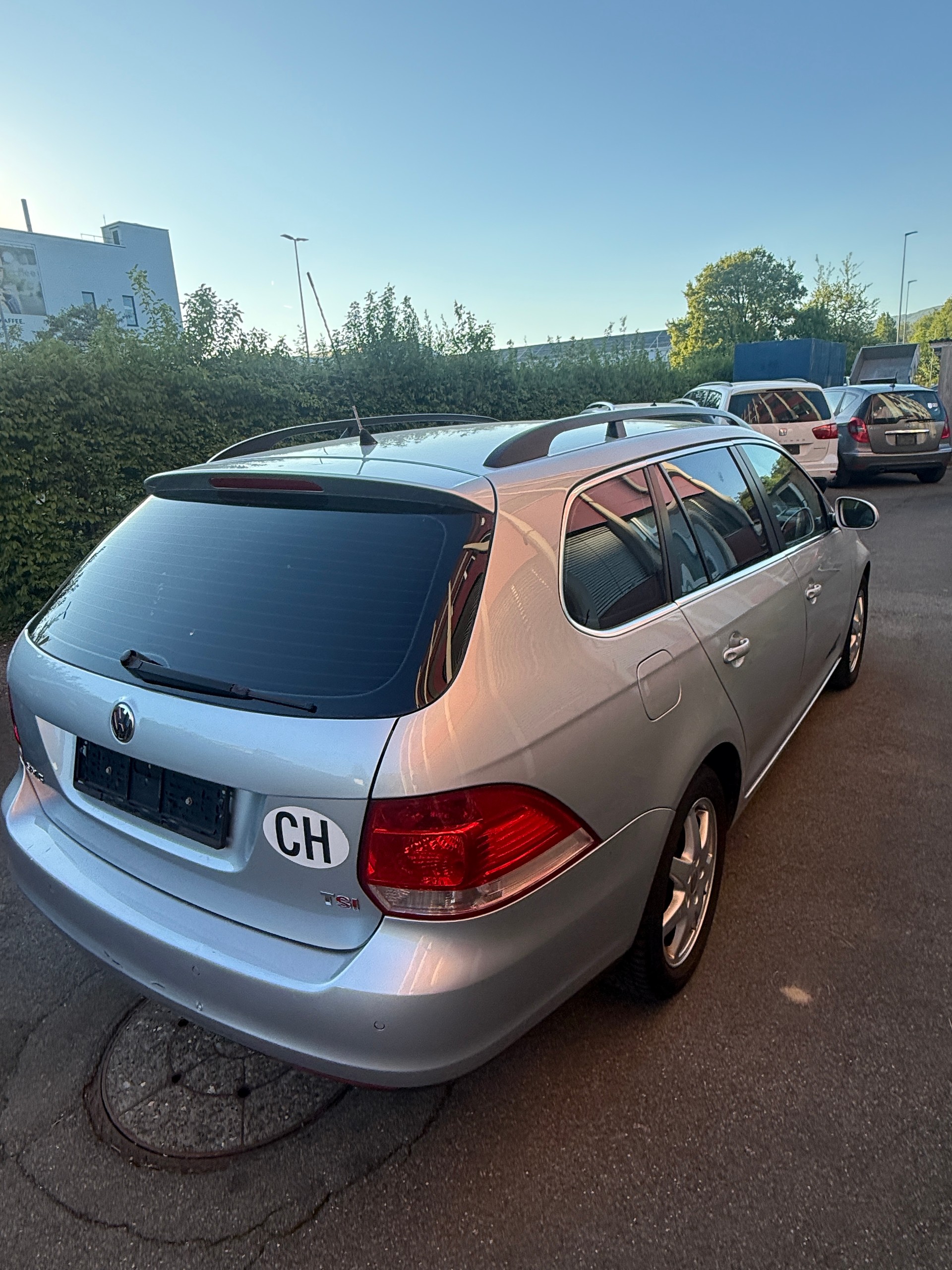 VW Golf Variant 1.4 TSI Value DSG-image-6