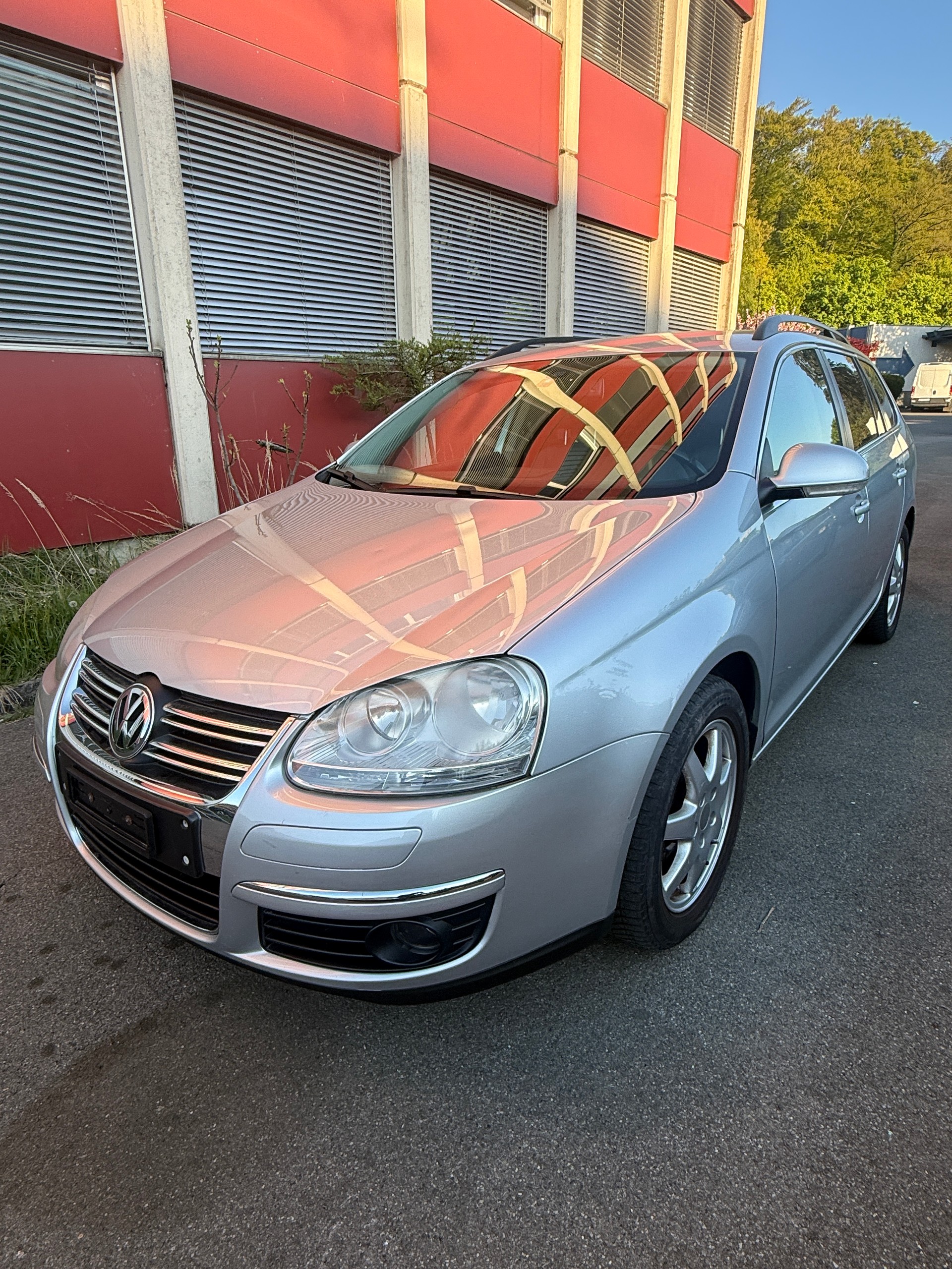VW Golf Variant 1.4 TSI Value DSG-image-1