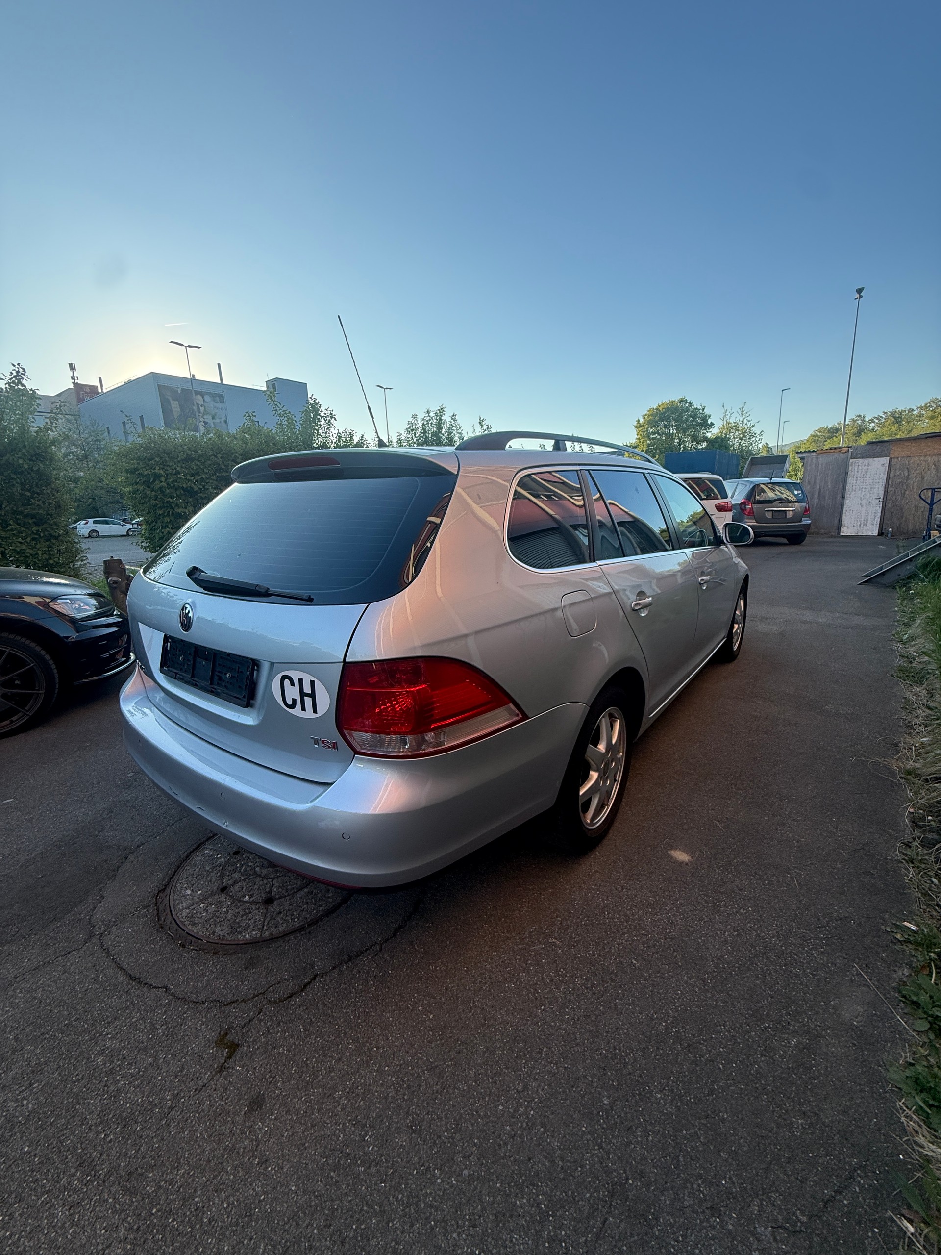 VW Golf Variant 1.4 TSI Value DSG-image-5
