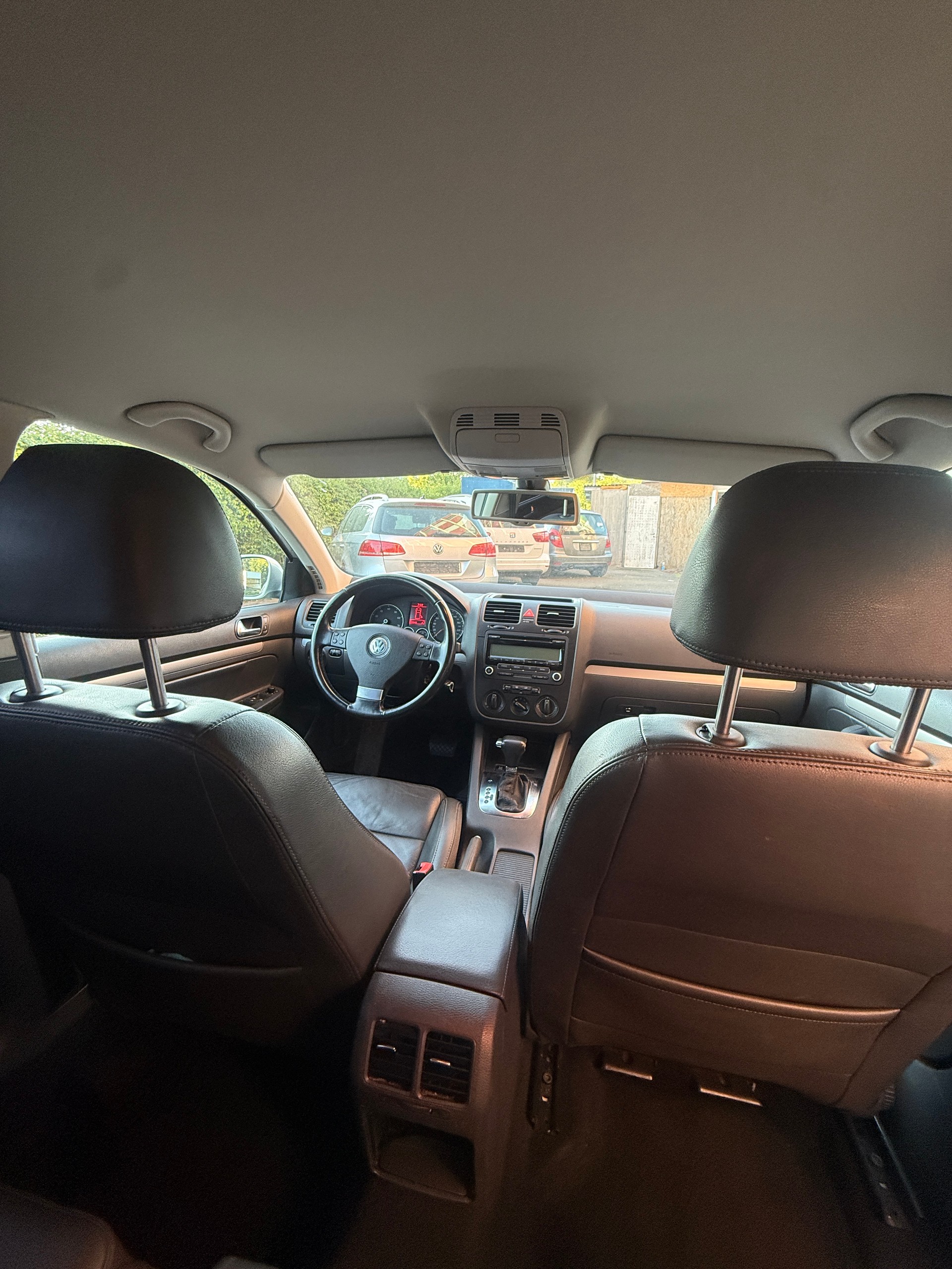 VW Golf Variant 1.4 TSI Value DSG-image-14