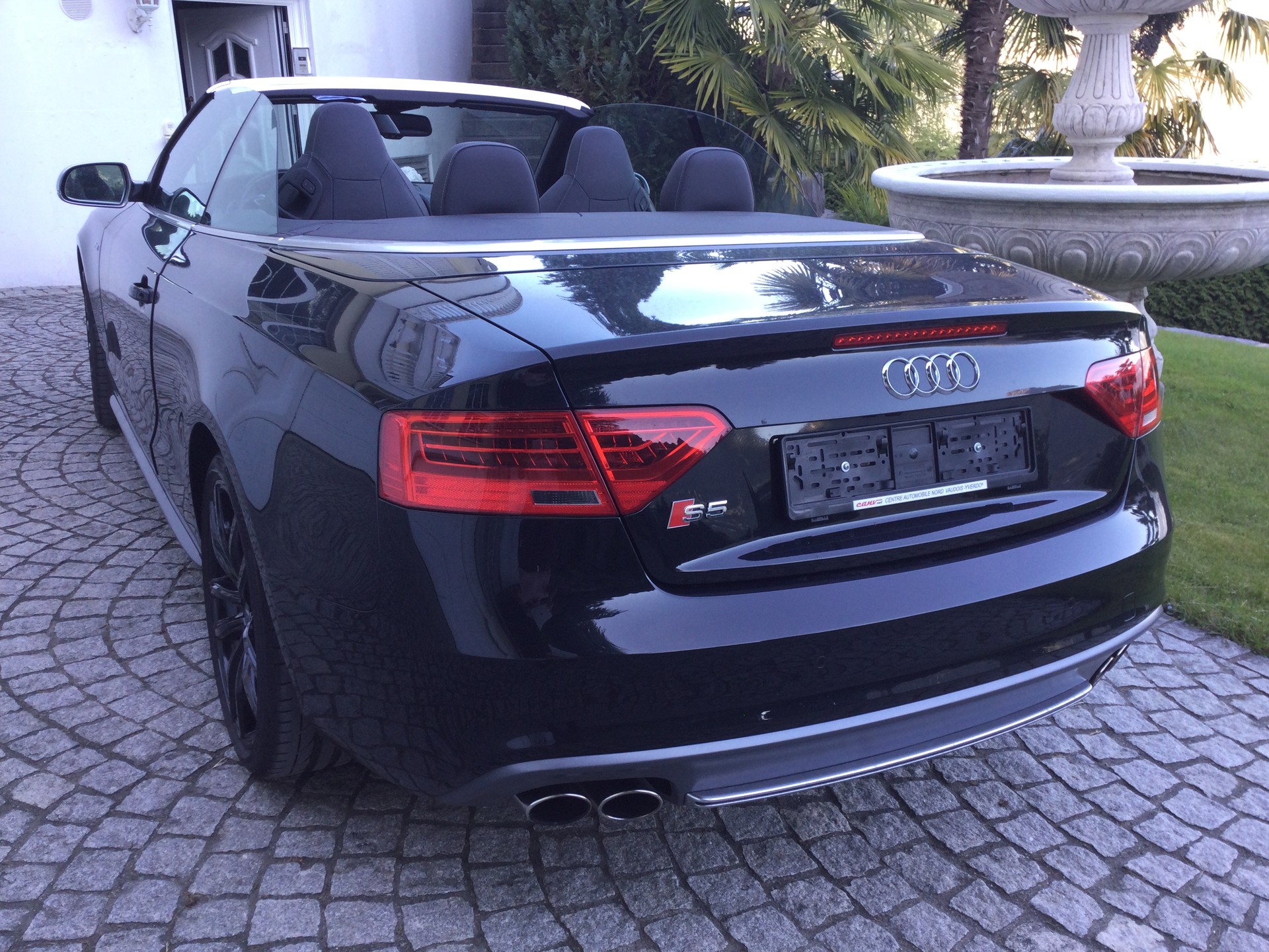 AUDI S5 Cabrio 3.0 TFSI quattro S-tronic, garantiert erst 25000 km und neu ab MFK