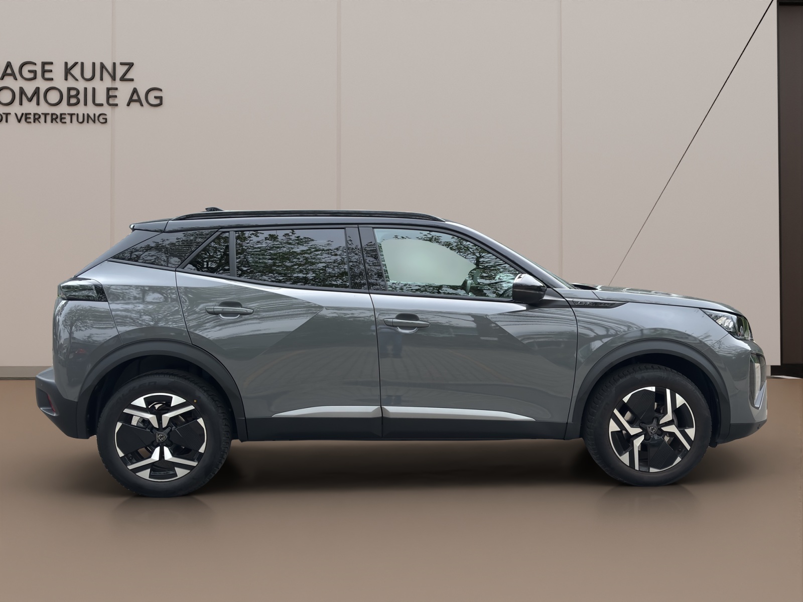 PEUGEOT 2008 1.2 PureTech GT-image-5