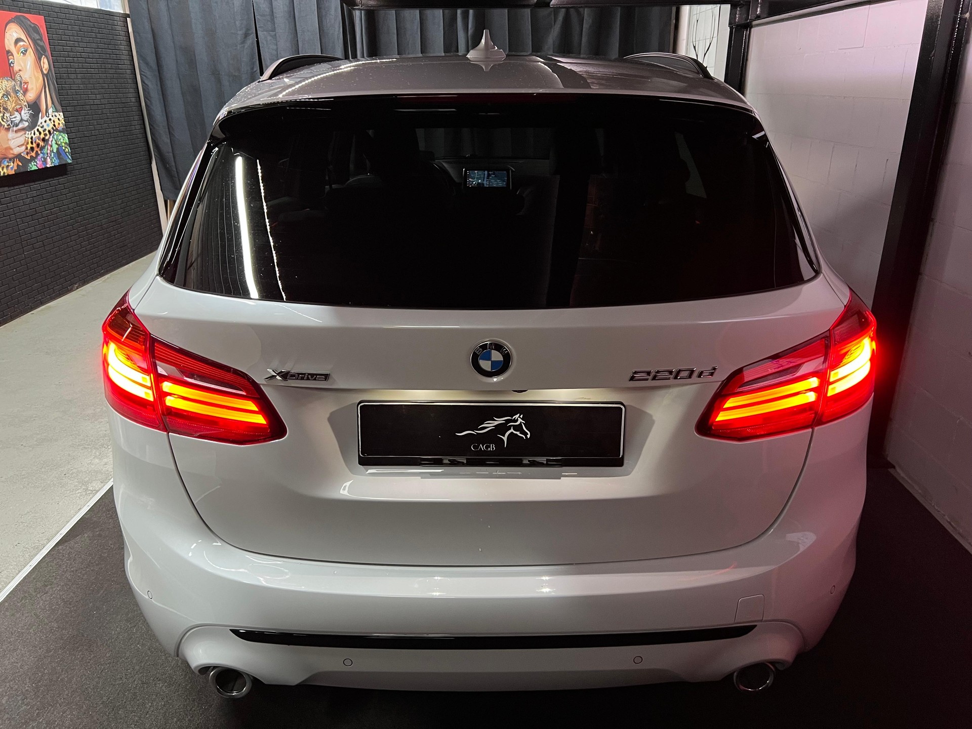 BMW 220d xDrive Active Tourer Steptronic Luxury Line / CH Fahrzeug / Fahrerassitenz /Head-up Display / Gratis Service 10 Jahre-image-4