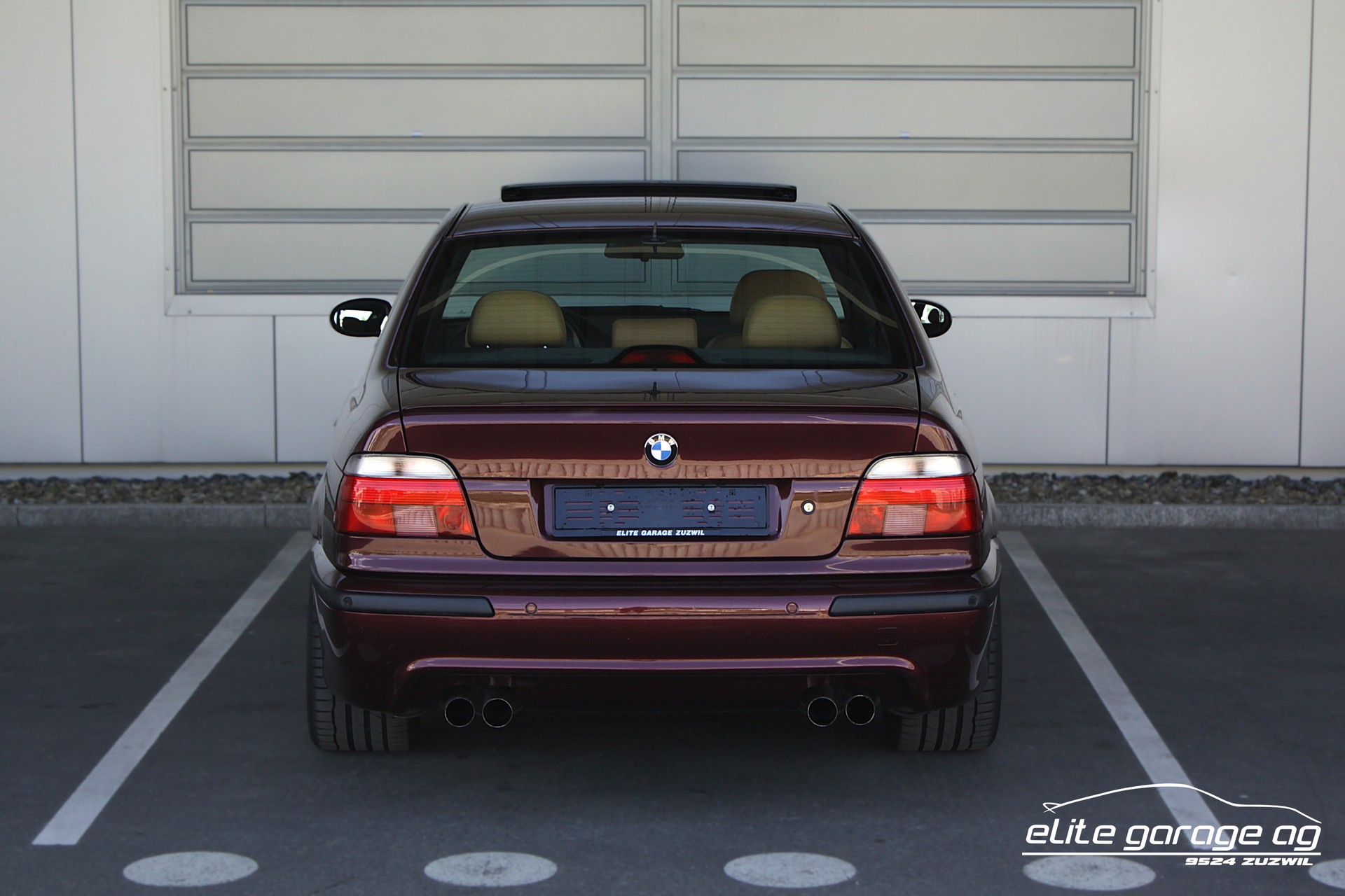 BMW M5 LIEBHABERFAHRZEUG AUS 1. HAND-image-3