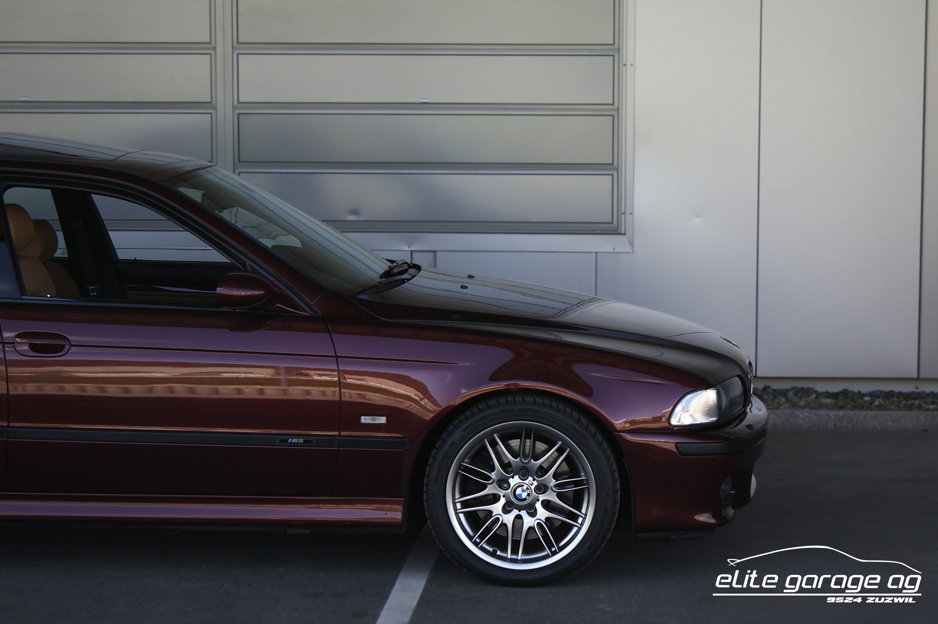 BMW M5 LIEBHABERFAHRZEUG AUS 1. HAND-image-9