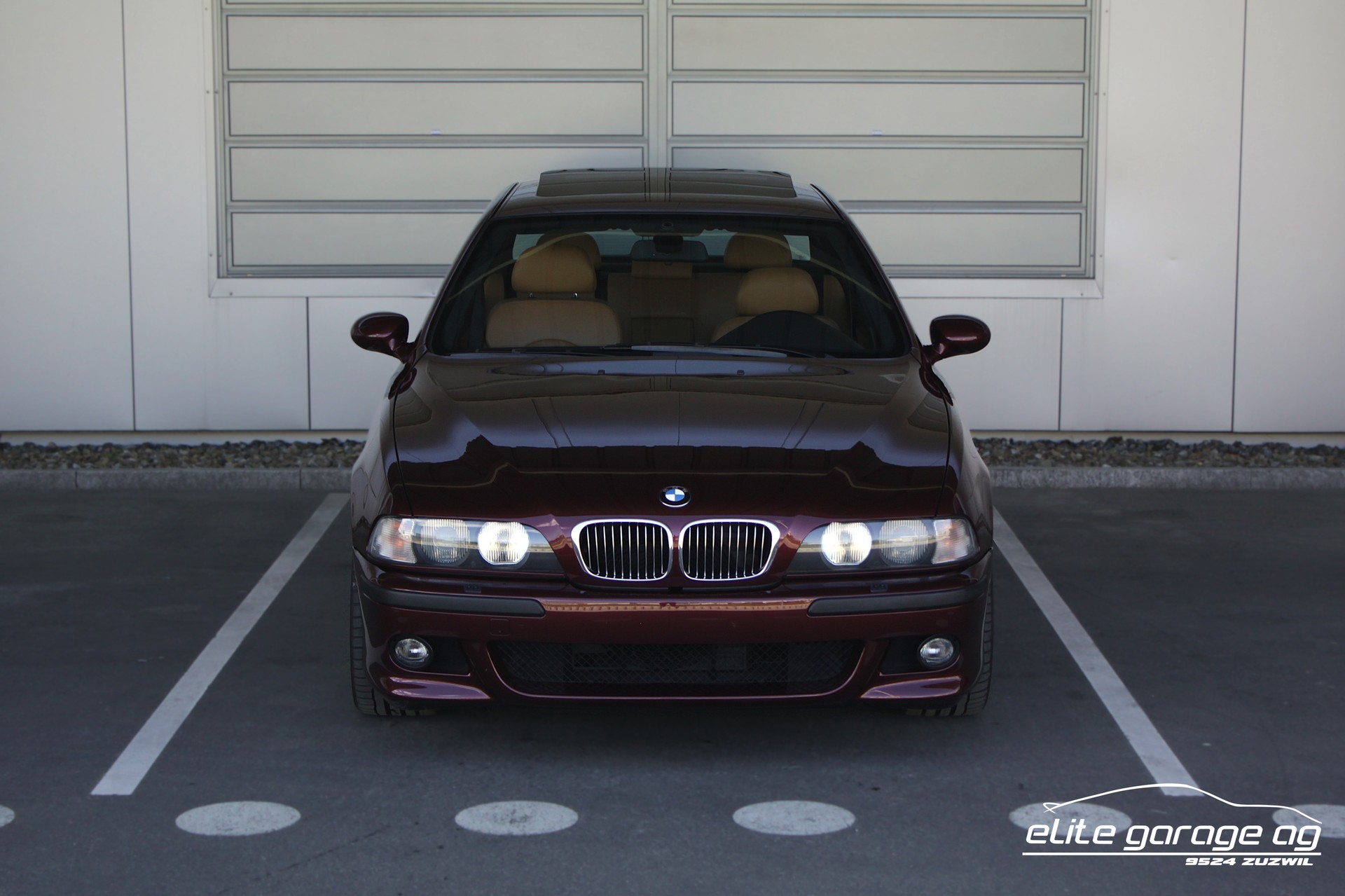 BMW M5 LIEBHABERFAHRZEUG AUS 1. HAND-image-7
