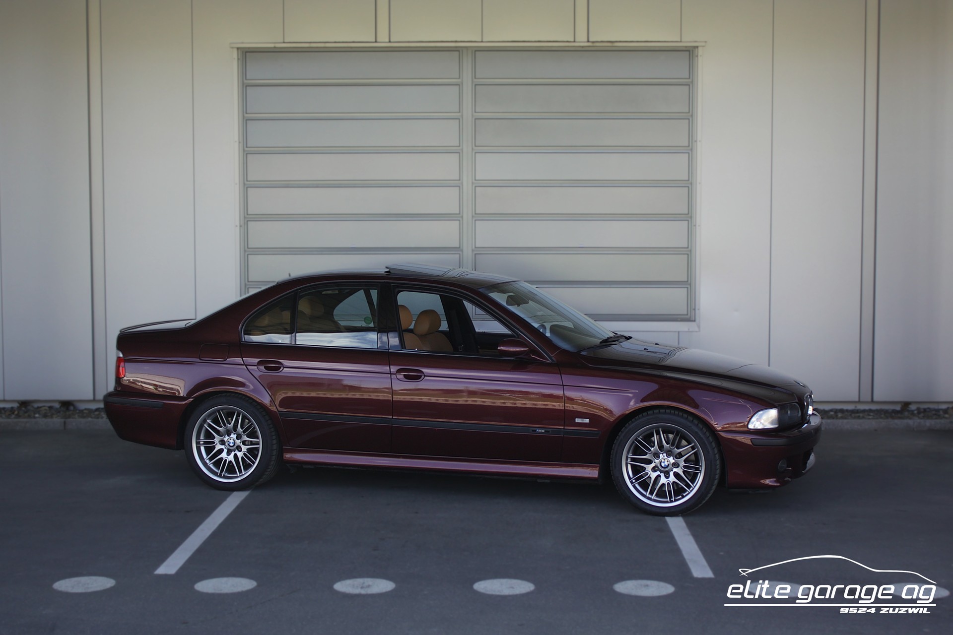 BMW M5 LIEBHABERFAHRZEUG AUS 1. HAND-image-6