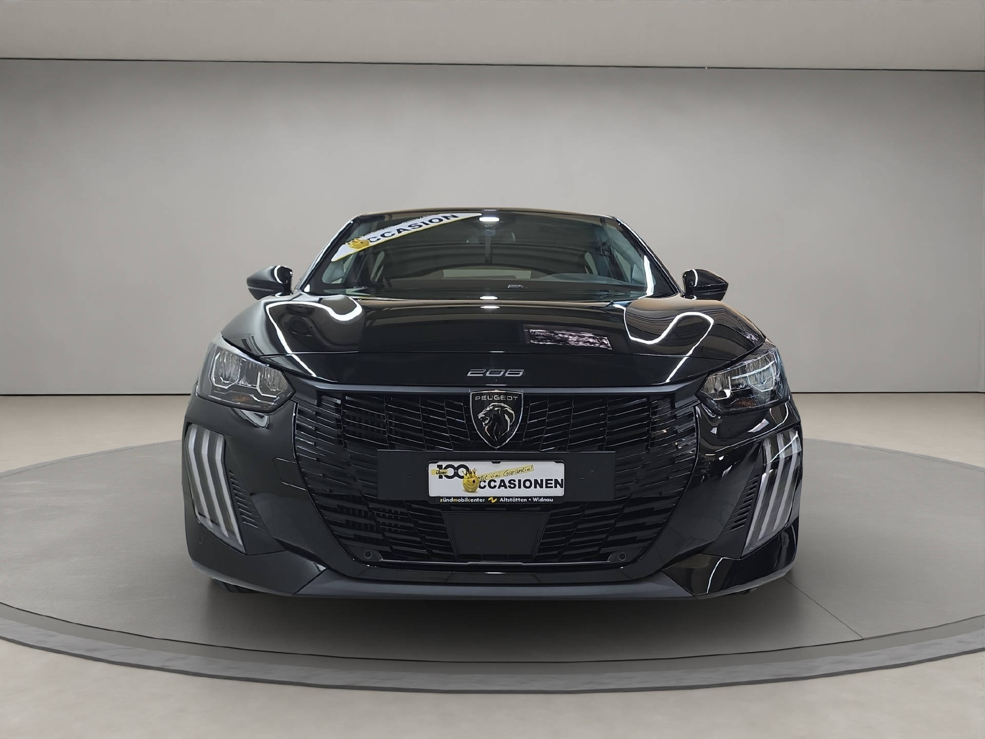 PEUGEOT 208 1.2 Hybrid Allure-image-4