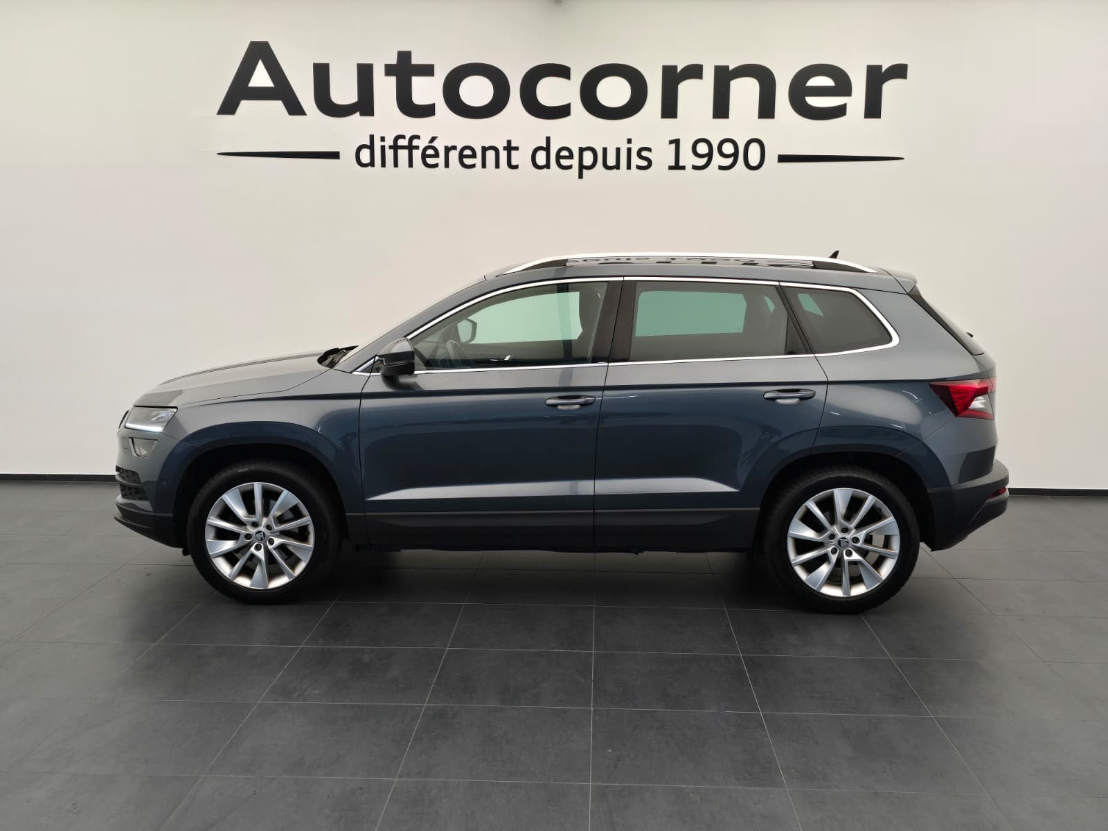 SKODA Karoq 2.0 TDI CR Style 4x4 DSG-image-1