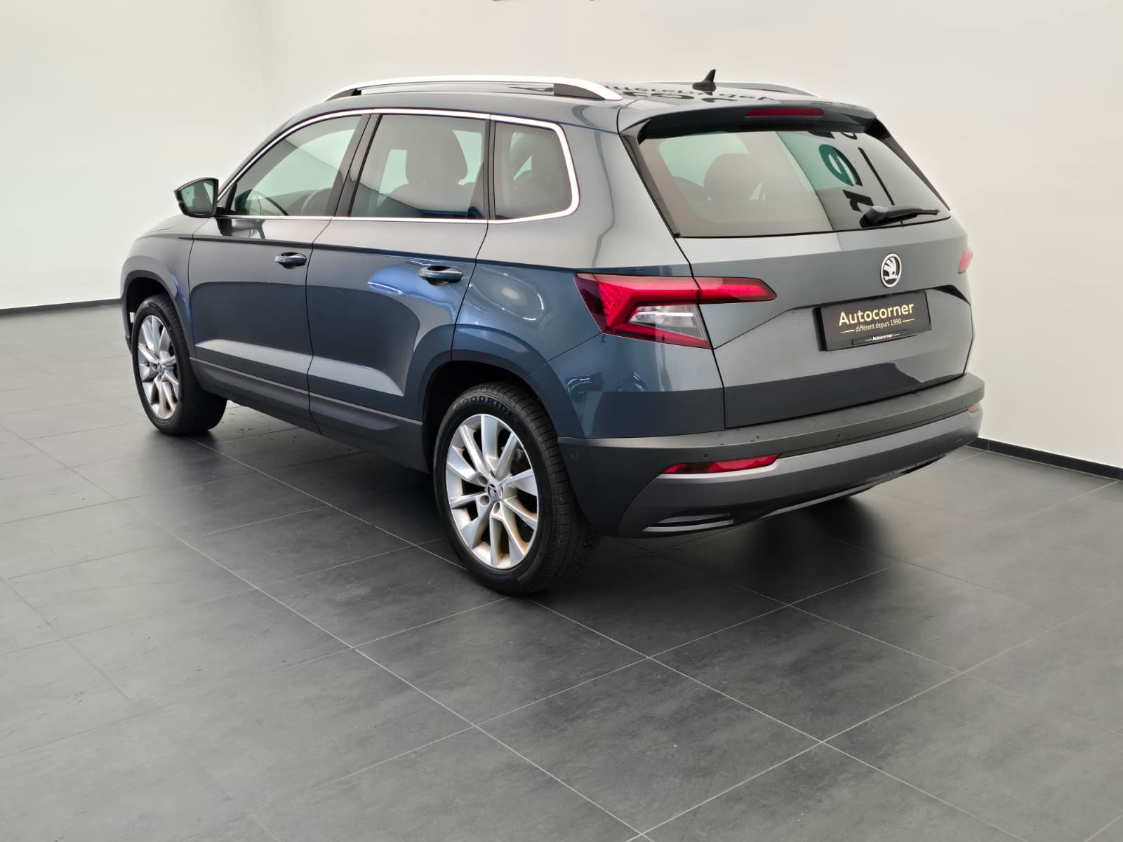 SKODA Karoq 2.0 TDI CR Style 4x4 DSG-image-8