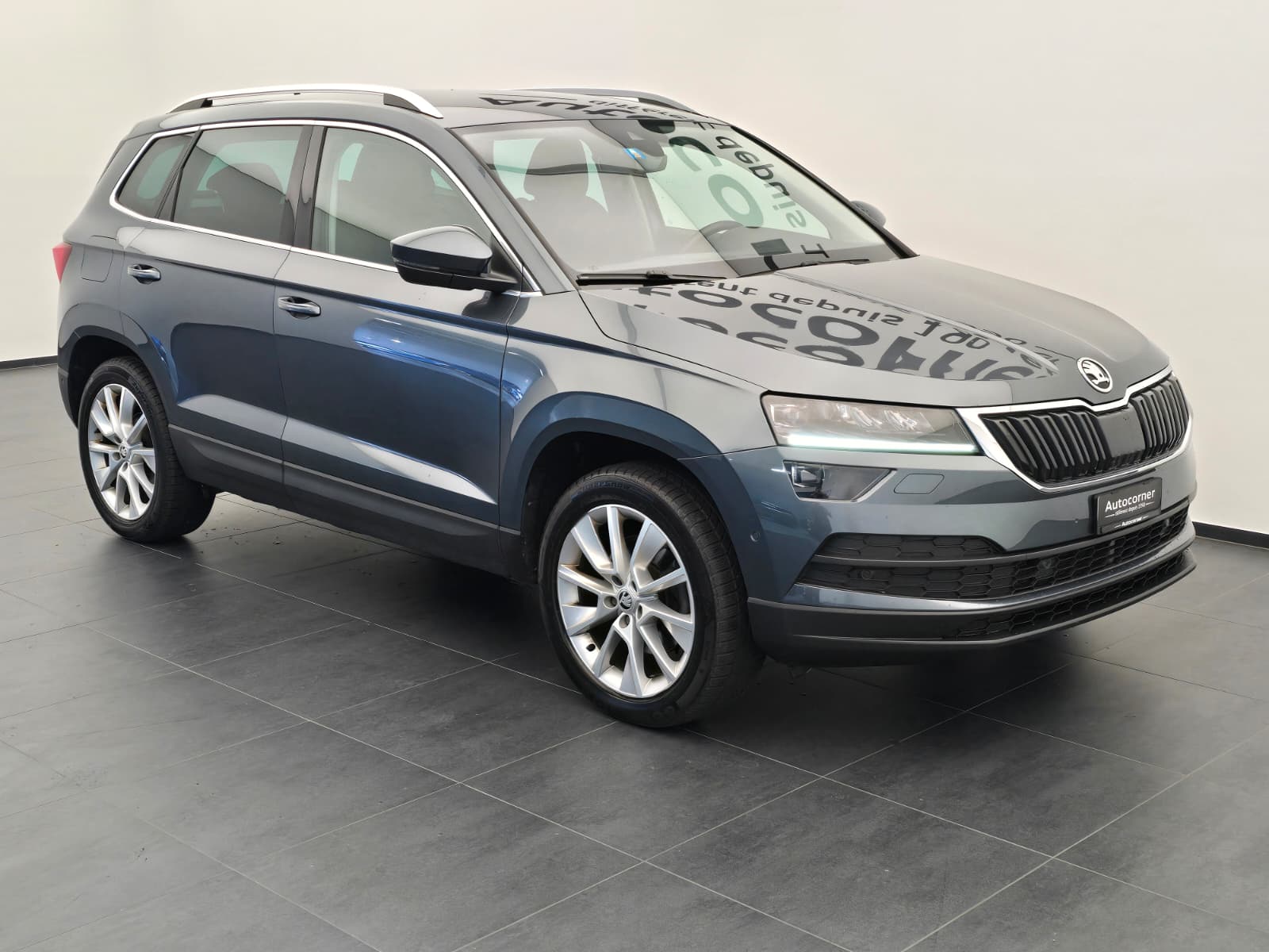 SKODA Karoq 2.0 TDI CR Style 4x4 DSG-image-4