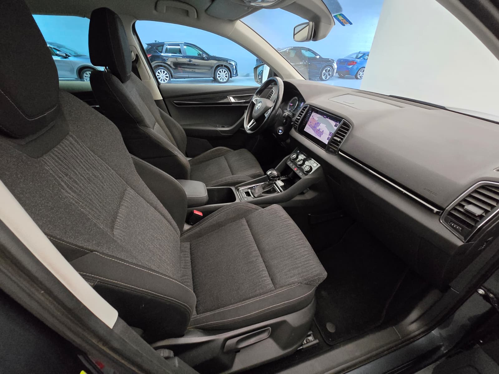 SKODA Karoq 2.0 TDI CR Style 4x4 DSG-image-12