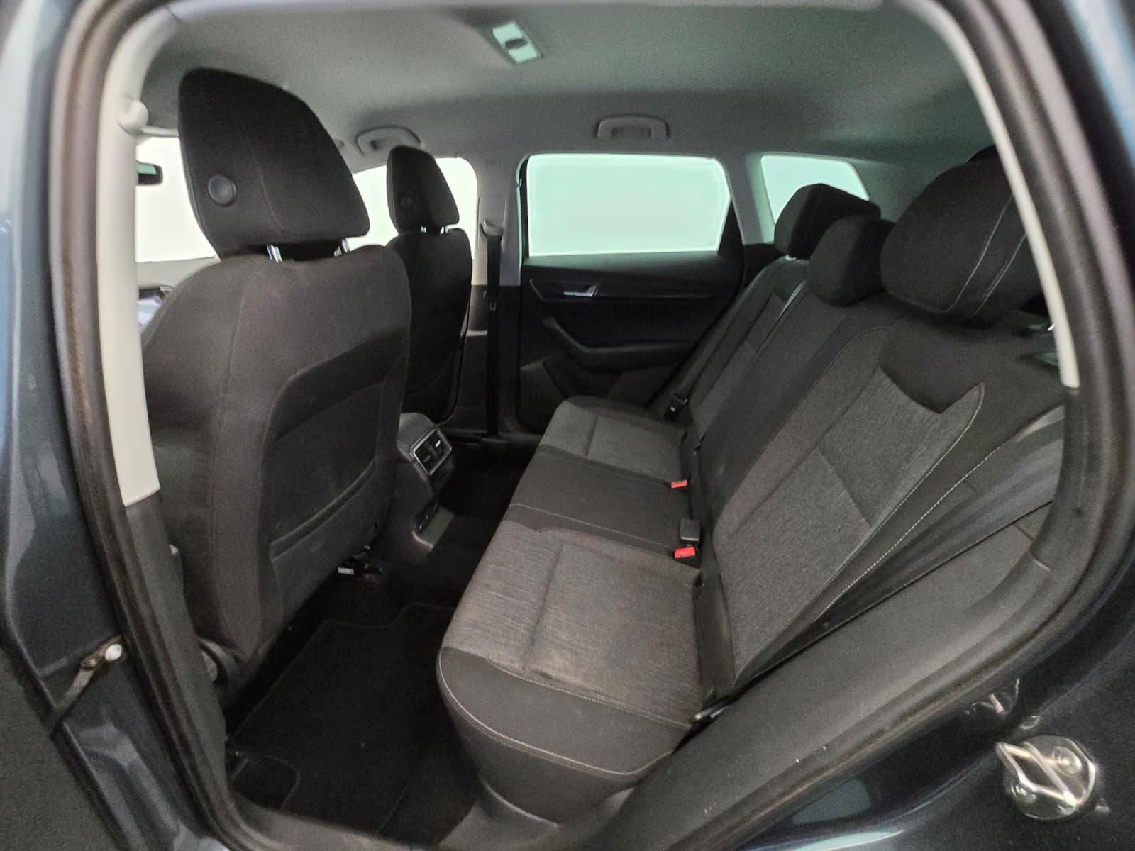 SKODA Karoq 2.0 TDI CR Style 4x4 DSG-image-13