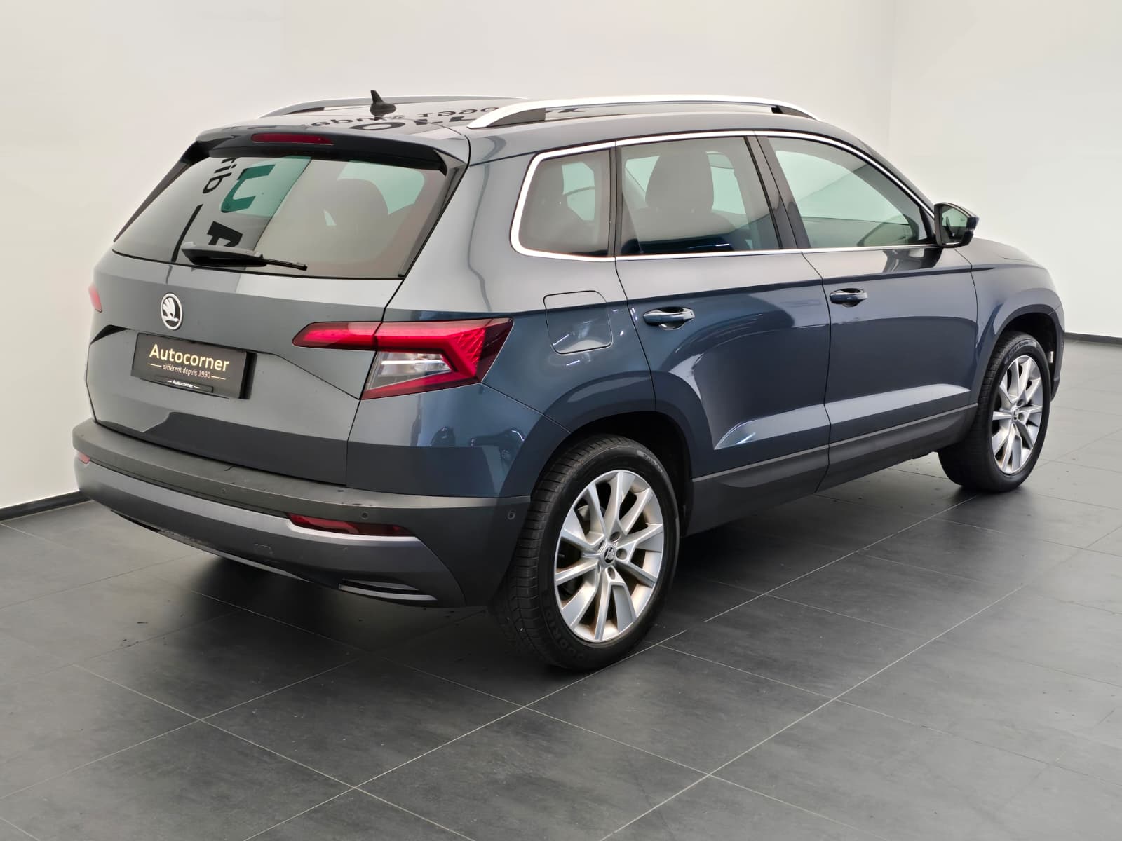SKODA Karoq 2.0 TDI CR Style 4x4 DSG-image-6