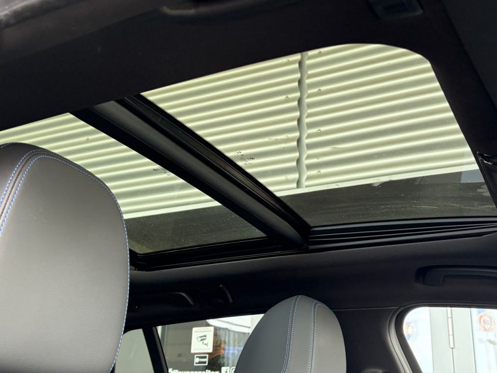 BMW M340i xDrive 48V Touring Steptronic-image-11