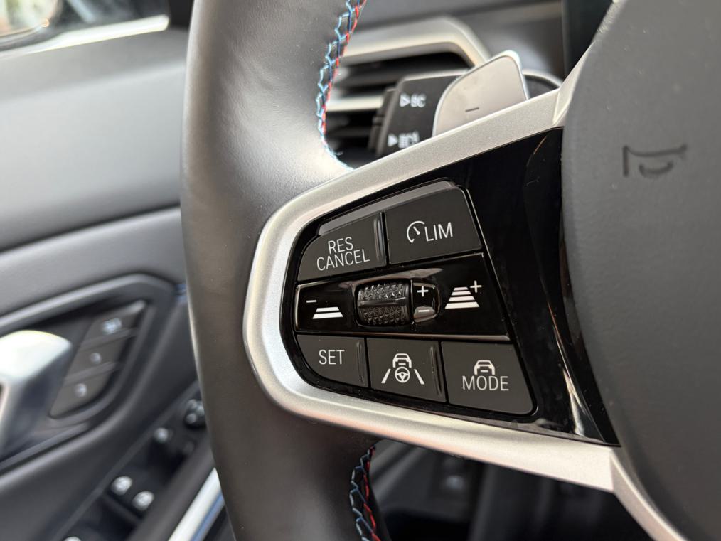 BMW M340i xDrive 48V Touring Steptronic-image-6