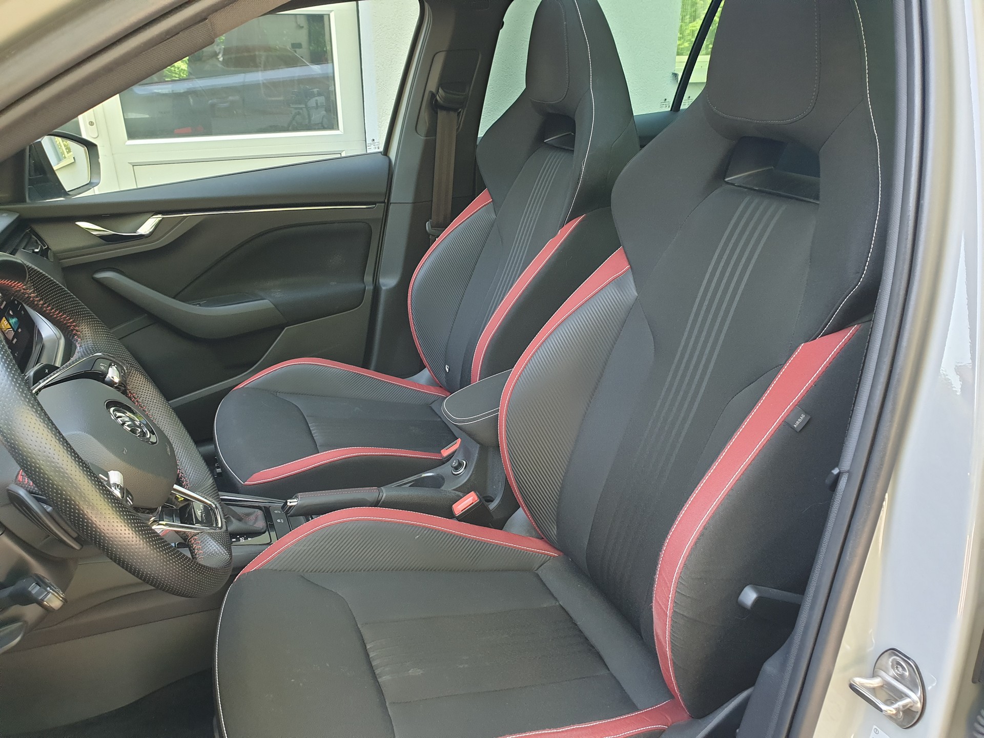 SKODA Scala 1.0 TSI Monte Carlo DSG-image-8