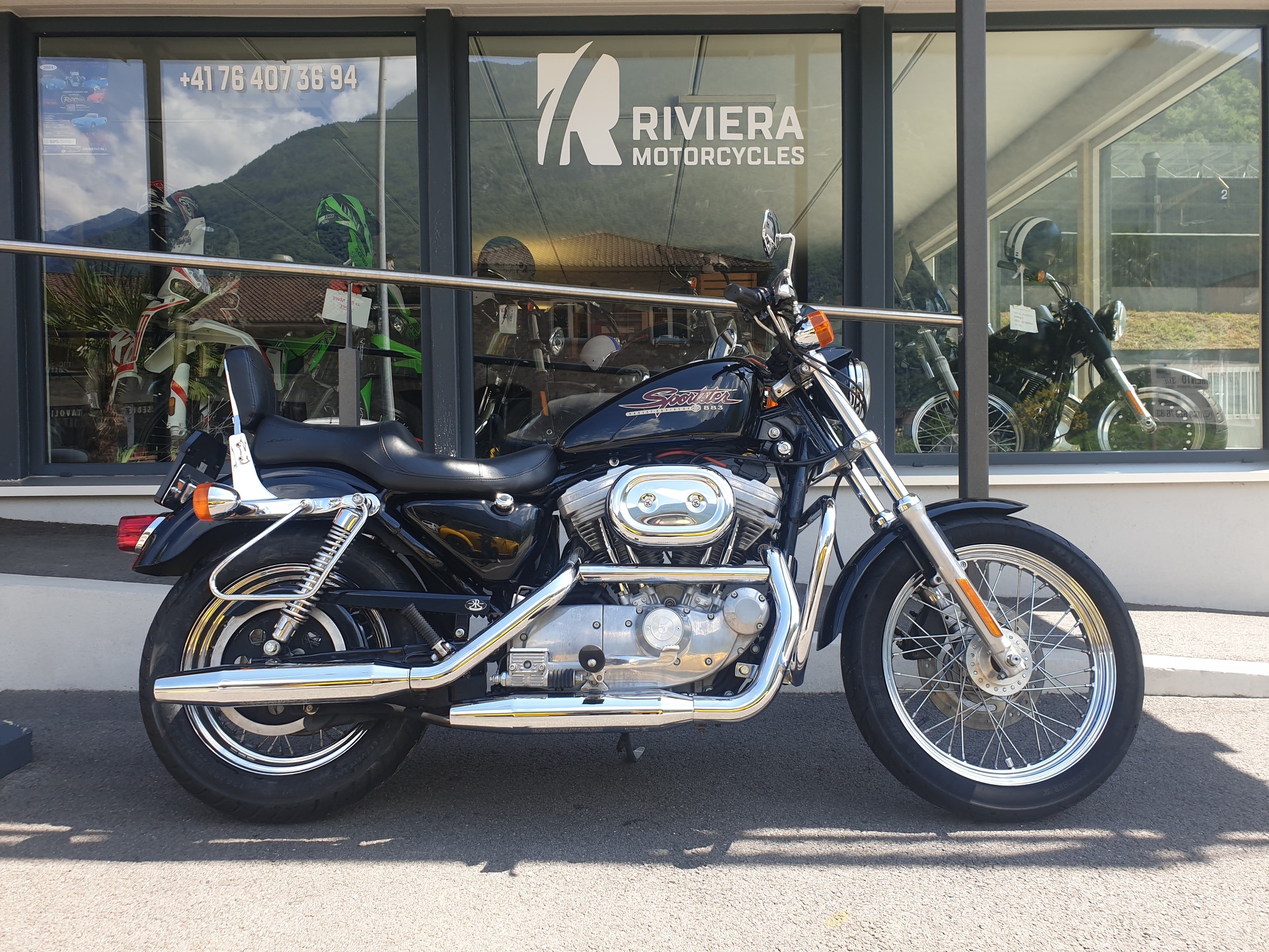 HARLEY-DAVIDSON XL 883 STD Sportster