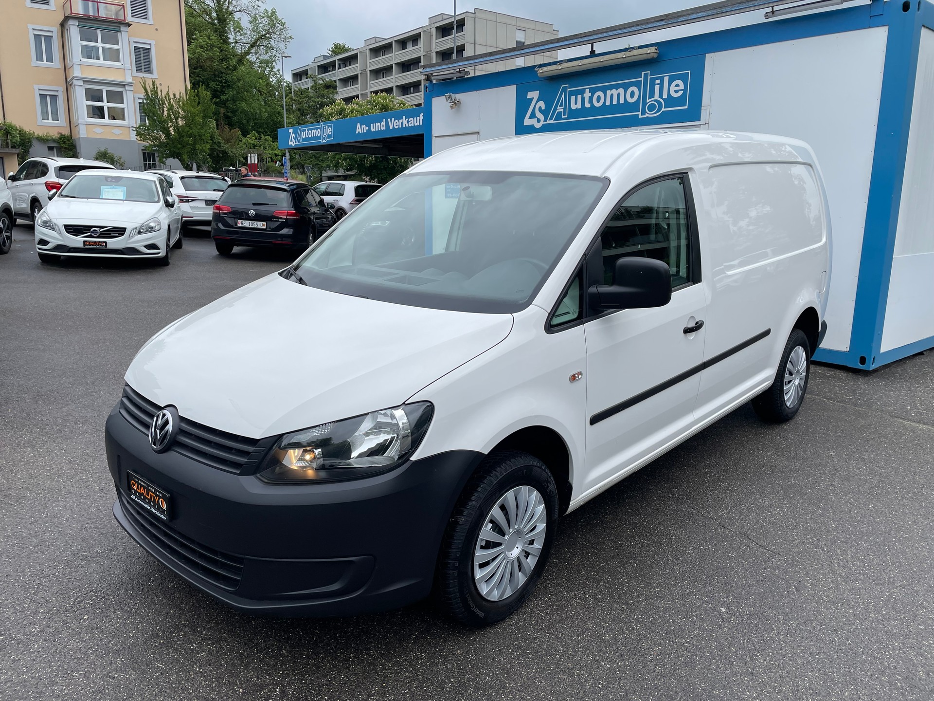 VW Caddy Maxi 1.6 TDI Blue Motion Technology-image-0