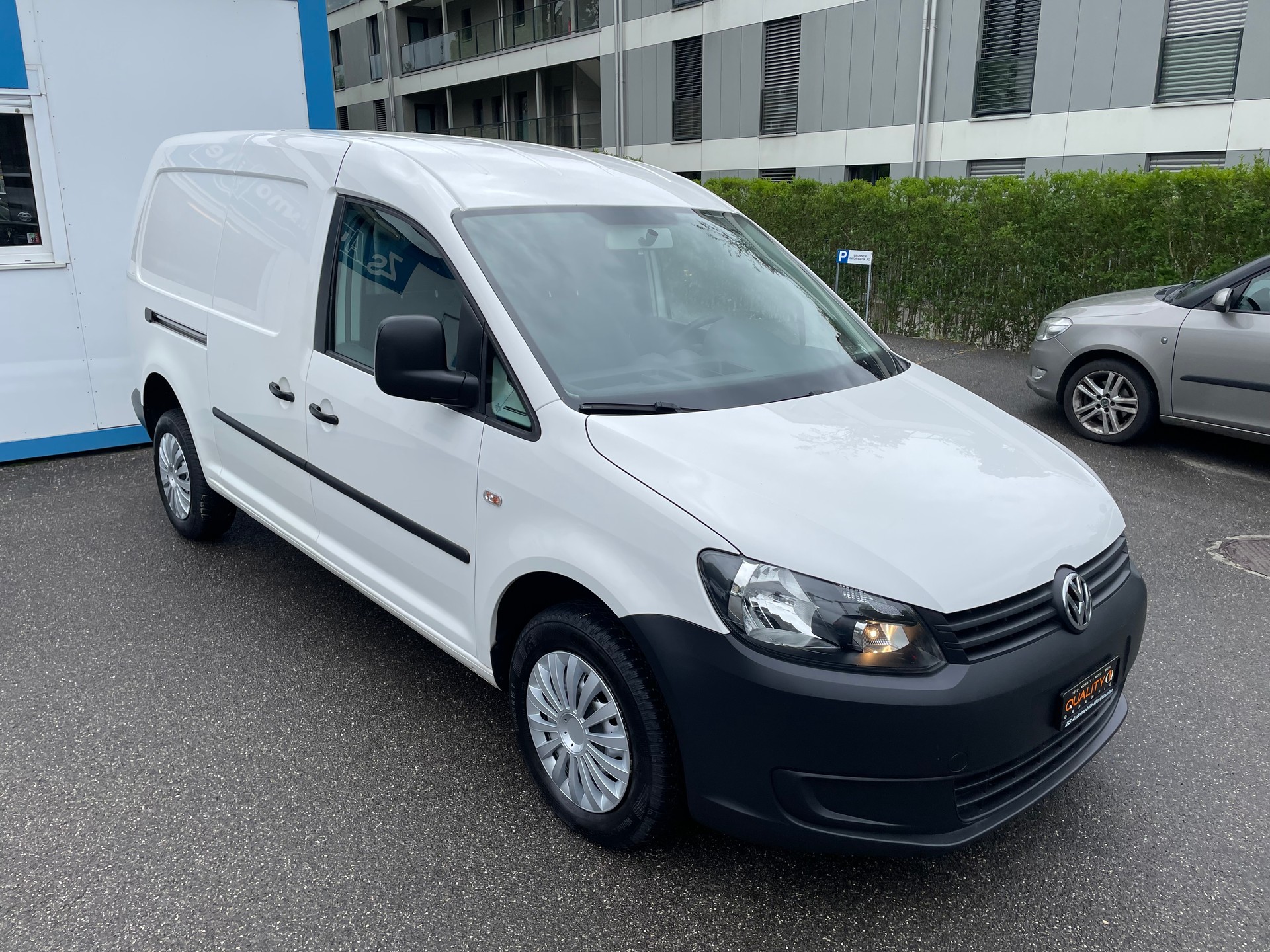 VW Caddy Maxi 1.6 TDI Blue Motion Technology-image-4