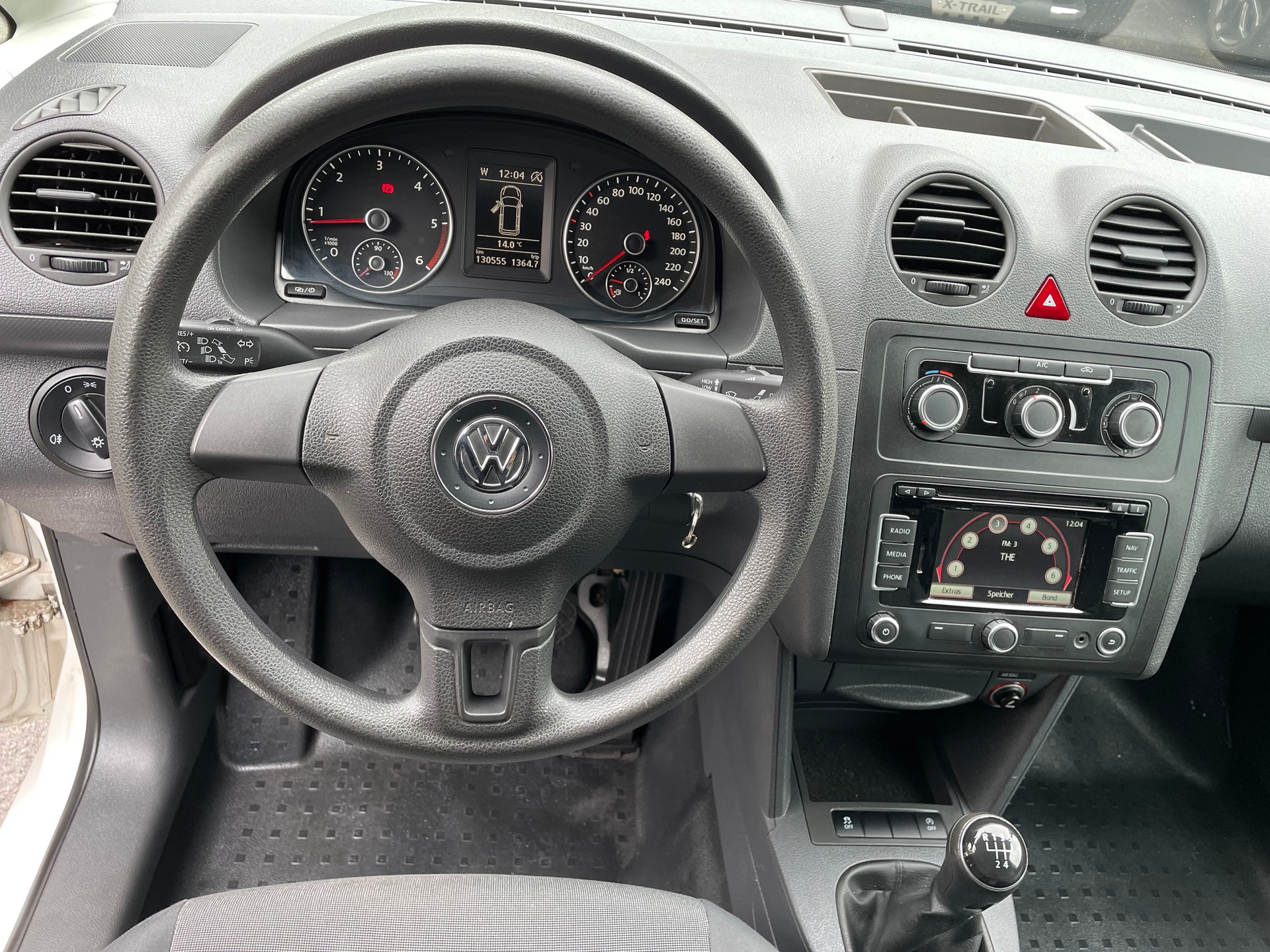 VW Caddy Maxi 1.6 TDI Blue Motion Technology-image-8