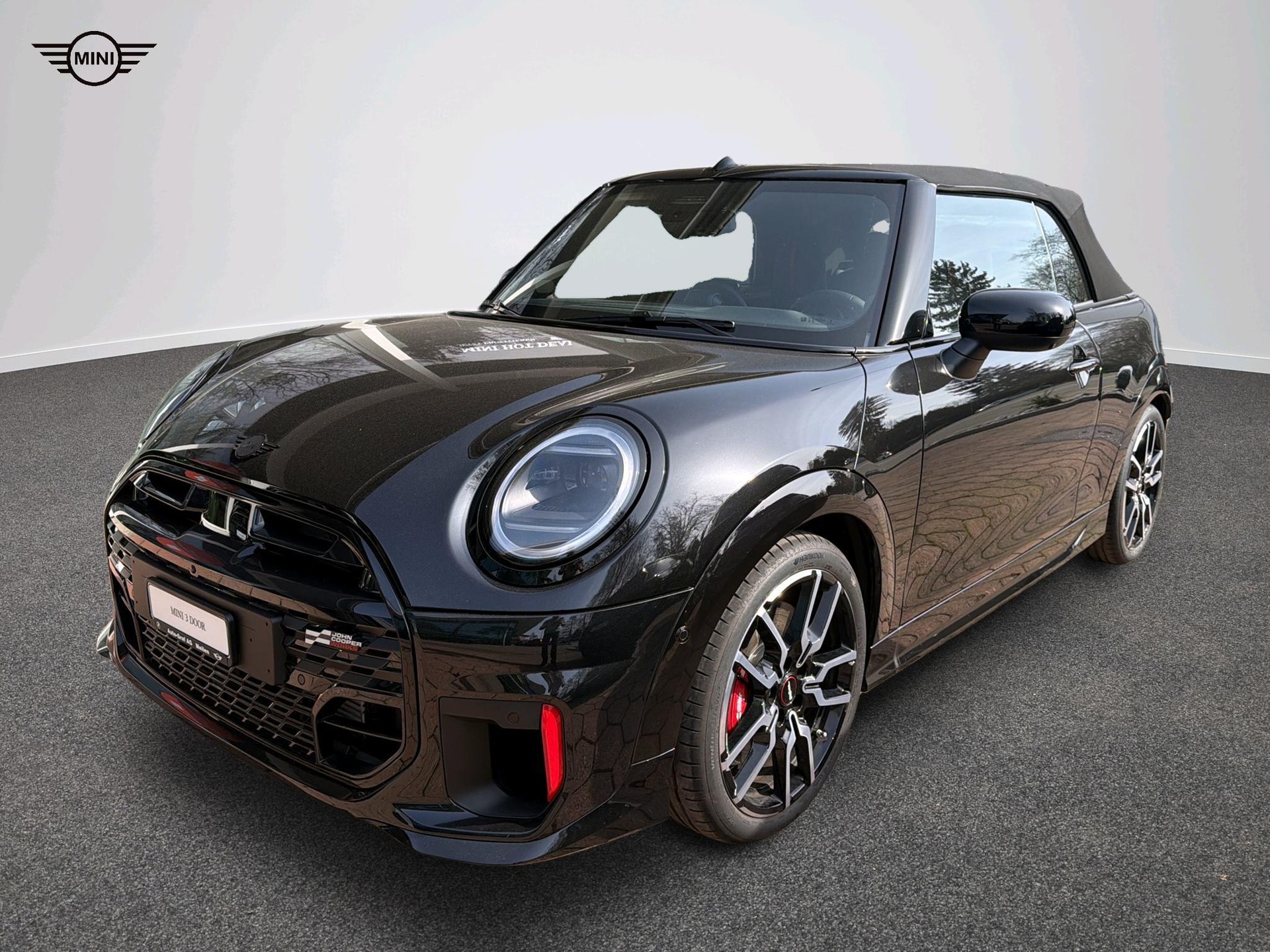 MINI John Cooper Works Cabrio-image-0