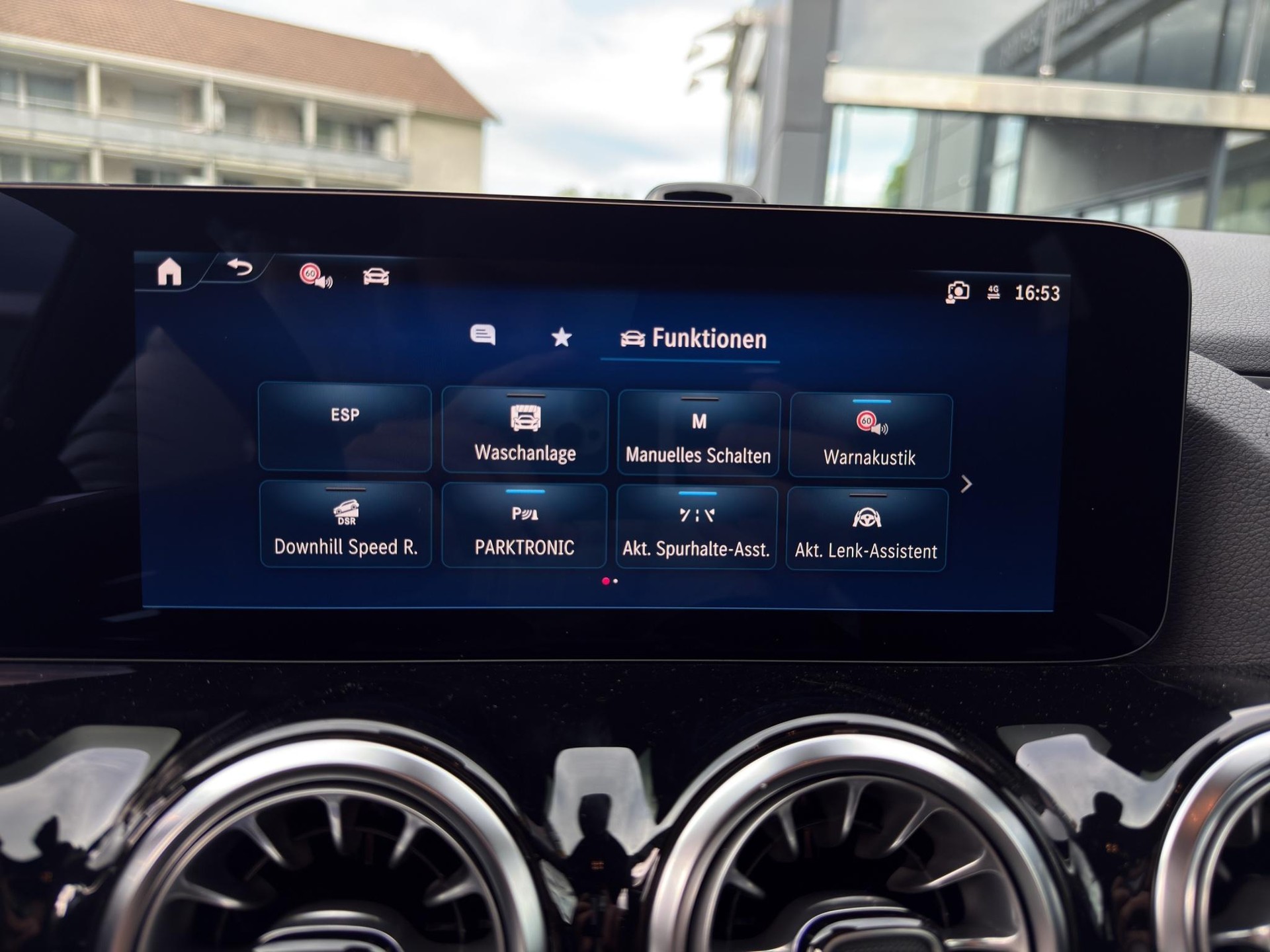 MERCEDES-BENZ GLA 250 Swiss Star AMG Line 4matic-image-20