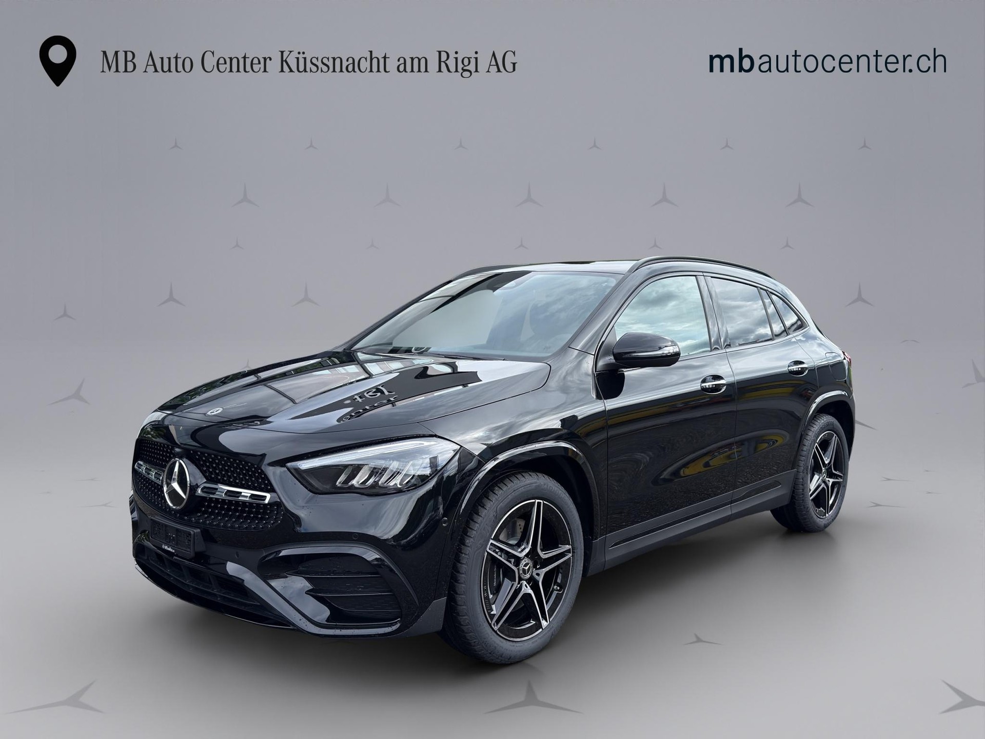 MERCEDES-BENZ GLA 250 Swiss Star AMG Line 4matic-image-0