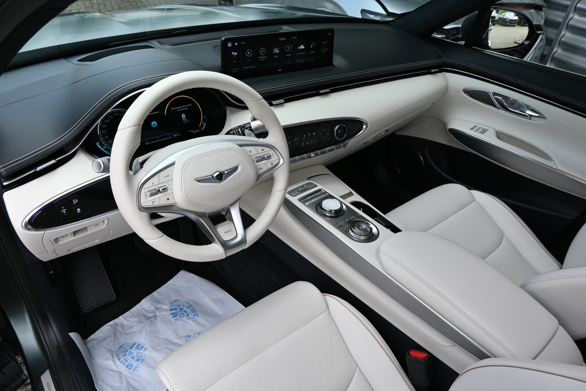 GENESIS GV70 Electrified Dual Motor Sport AWD kWh 77,4 490PS 4X4 + AHK 1800kg (CH Auto)-image-9
