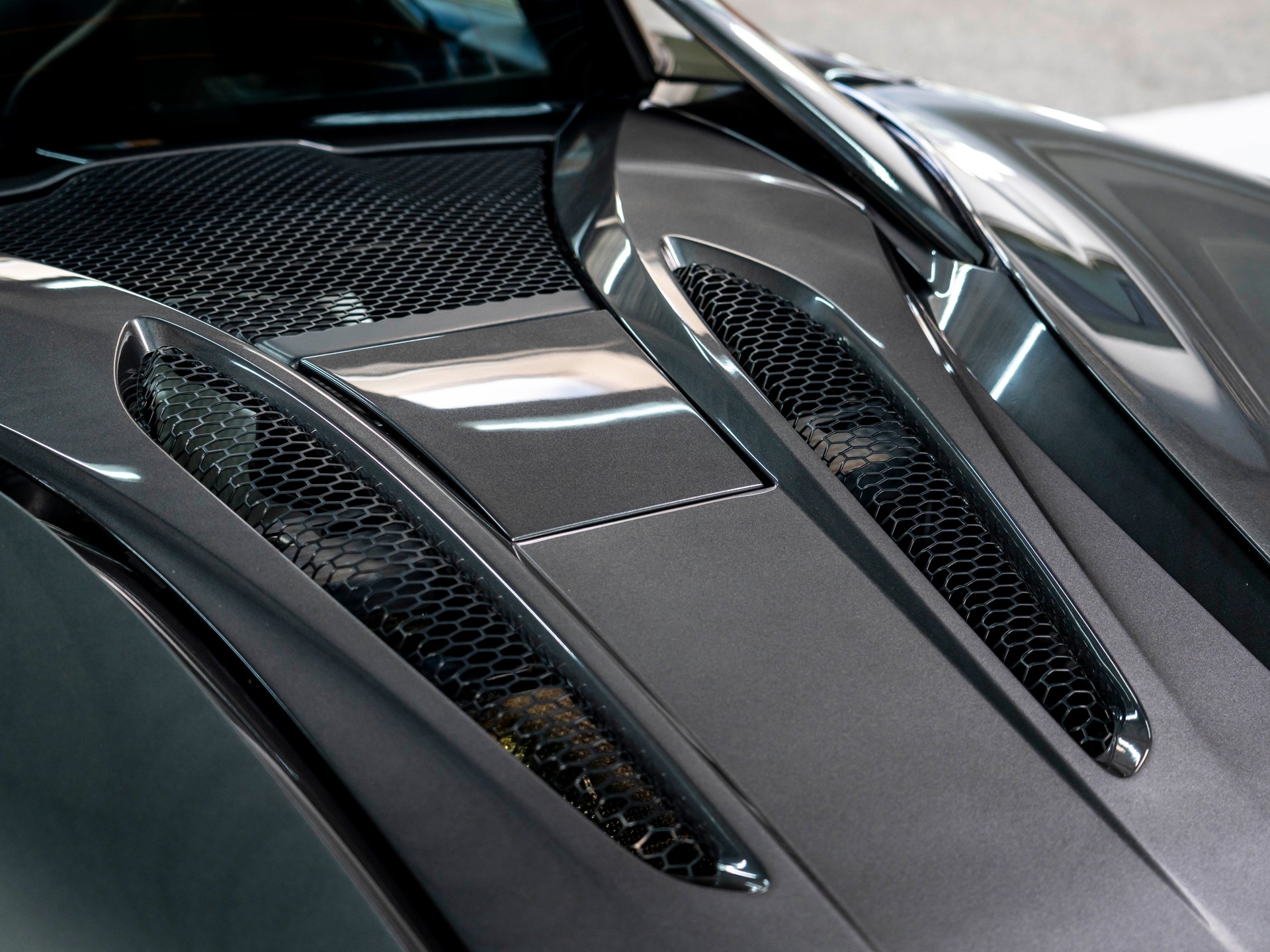 McLAREN 570S Coupé 3.8 V8 SSG-image-28