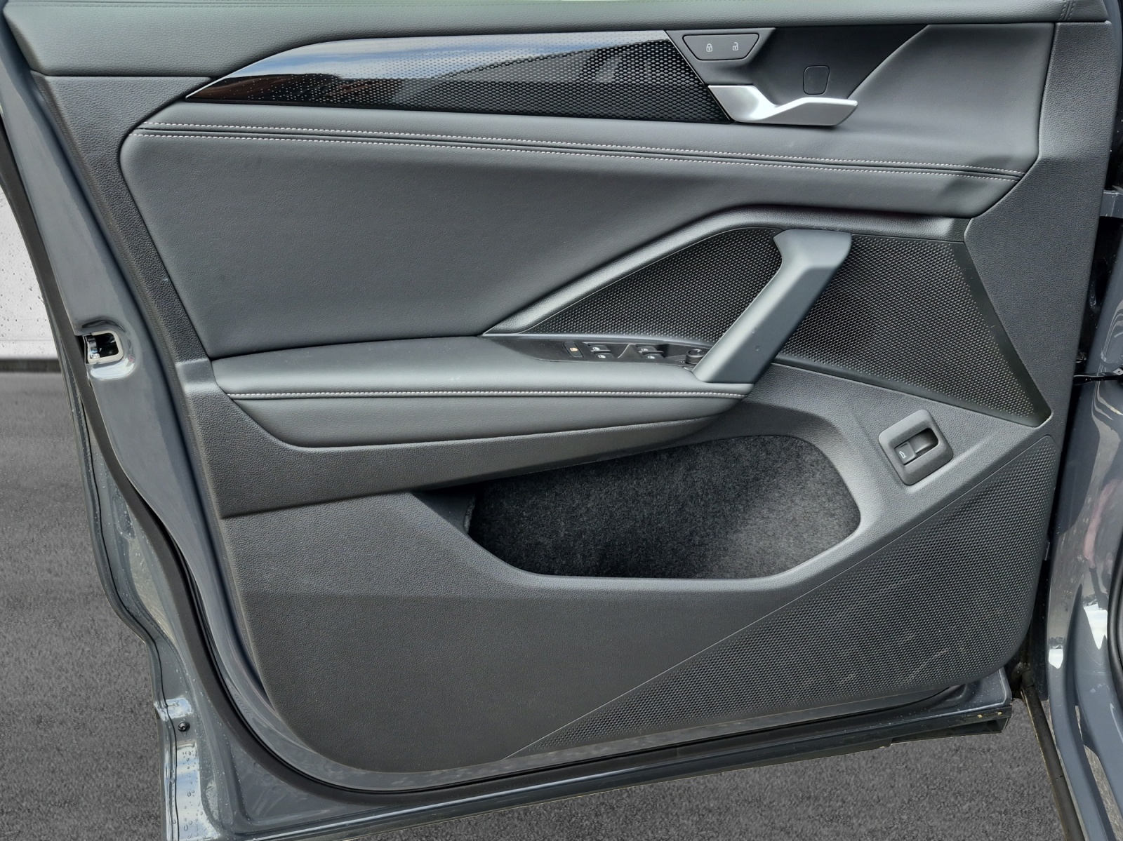 VW Tiguan 2.0 TSI DSG United 4Motion-image-11