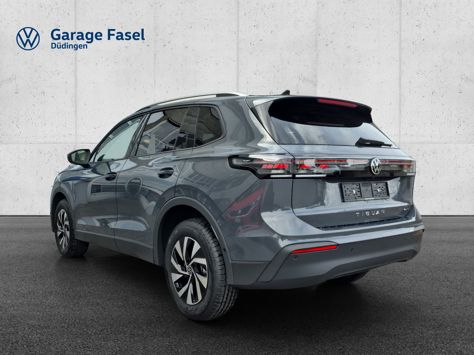 VW Tiguan 2.0 TSI DSG United 4Motion-image-2