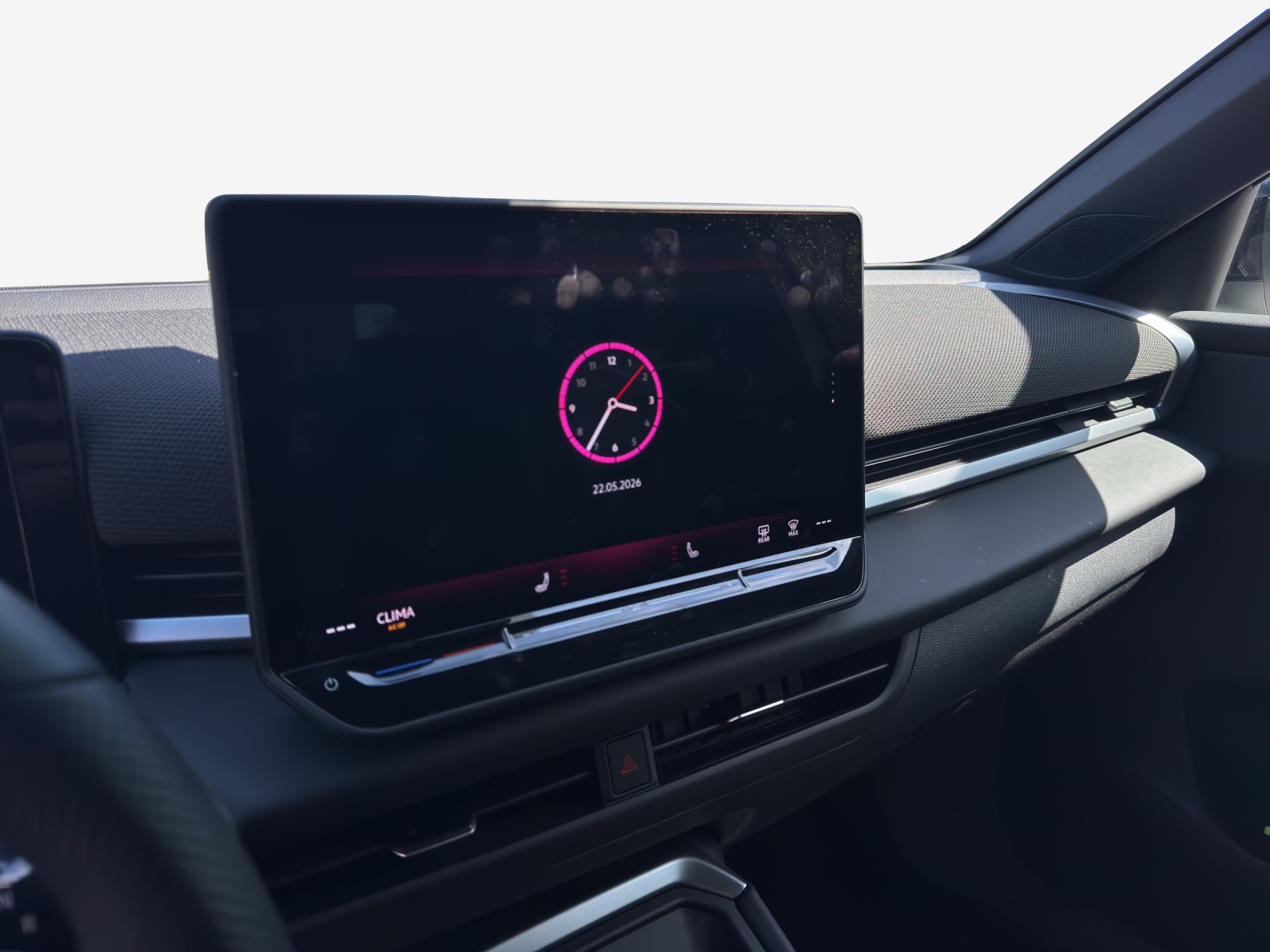 VW T-Roc 1.5 eTSI mHEV R-Line DSG-image-10