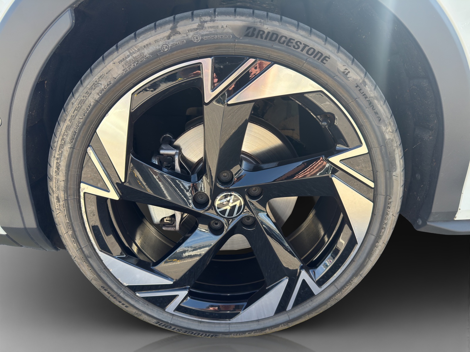 VW T-Roc 1.5 eTSI mHEV R-Line DSG-image-14