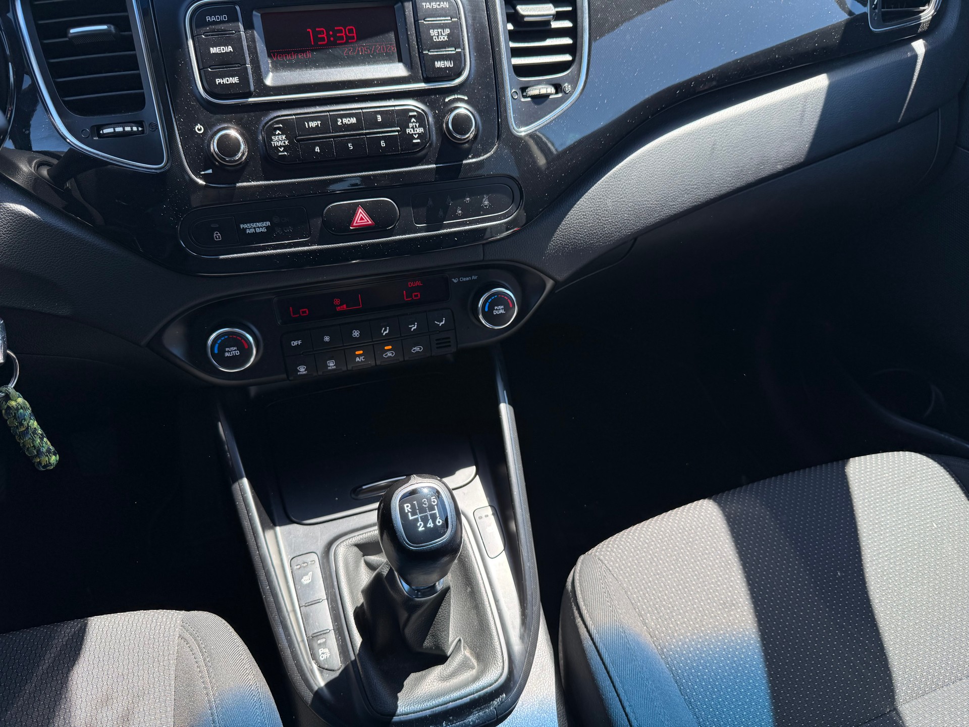 KIA Carens 1.6 GDI Classic-image-11