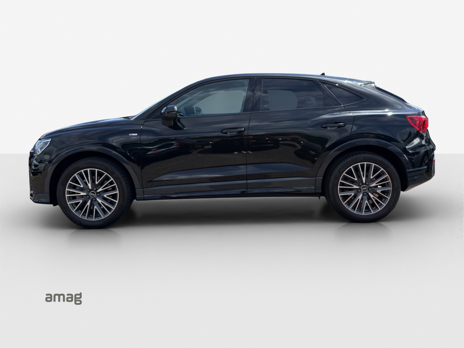 AUDI Q3 Sportback 40 TFSI S line quattro S-tronic-image-1