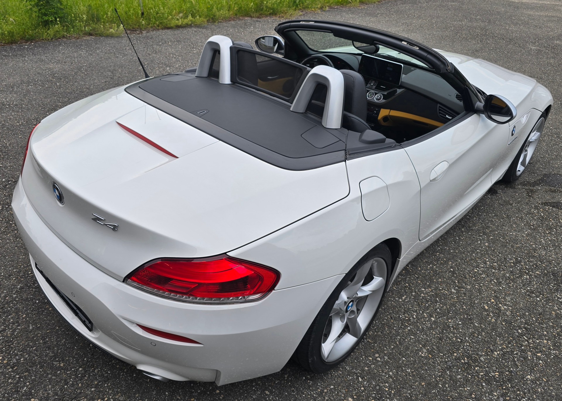 BMW Z4 sDrive35is DKG-image-8