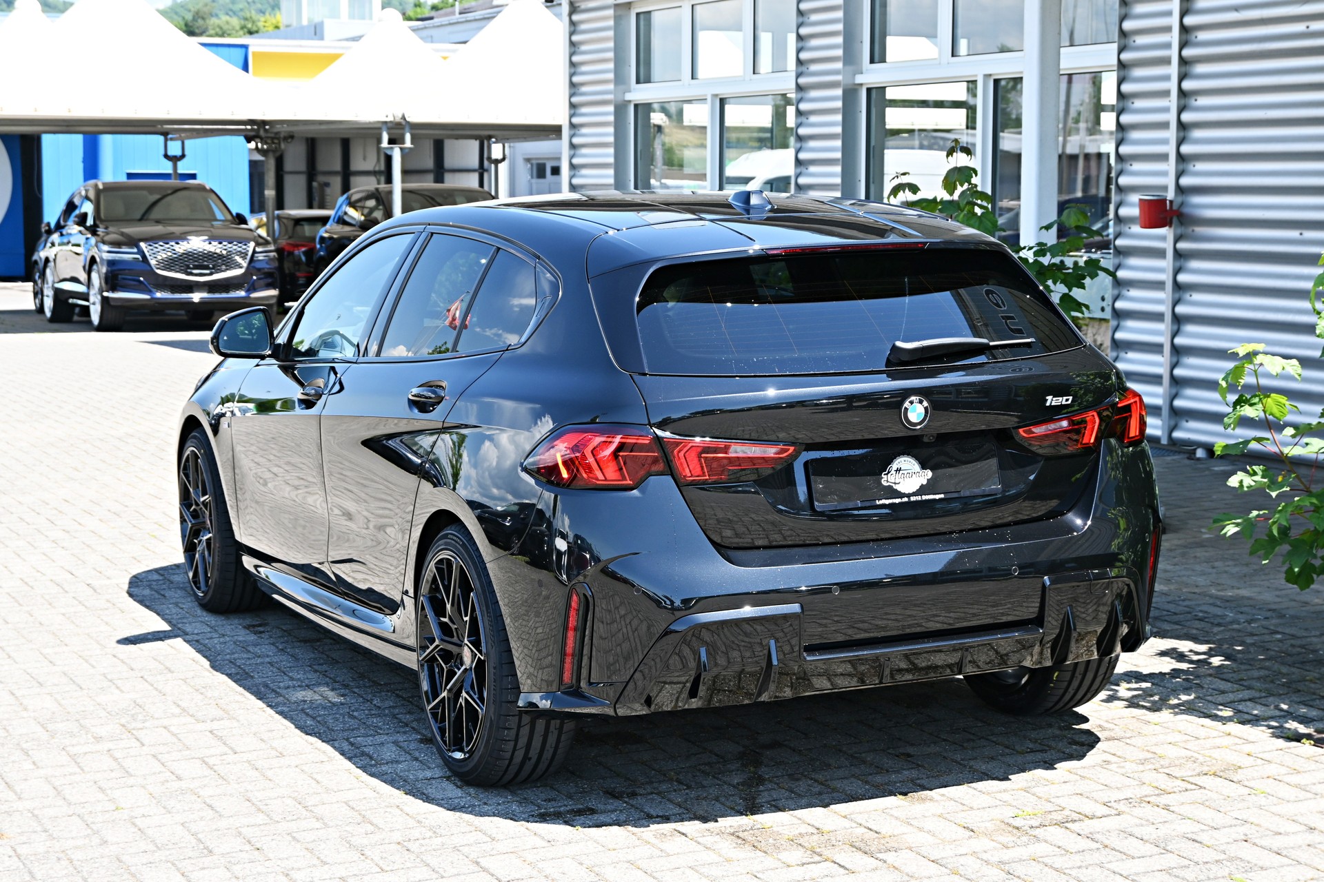 BMW 120 M Sport Pro Black Steptronic + Werksgarantie + Top Ausstattung-image-7