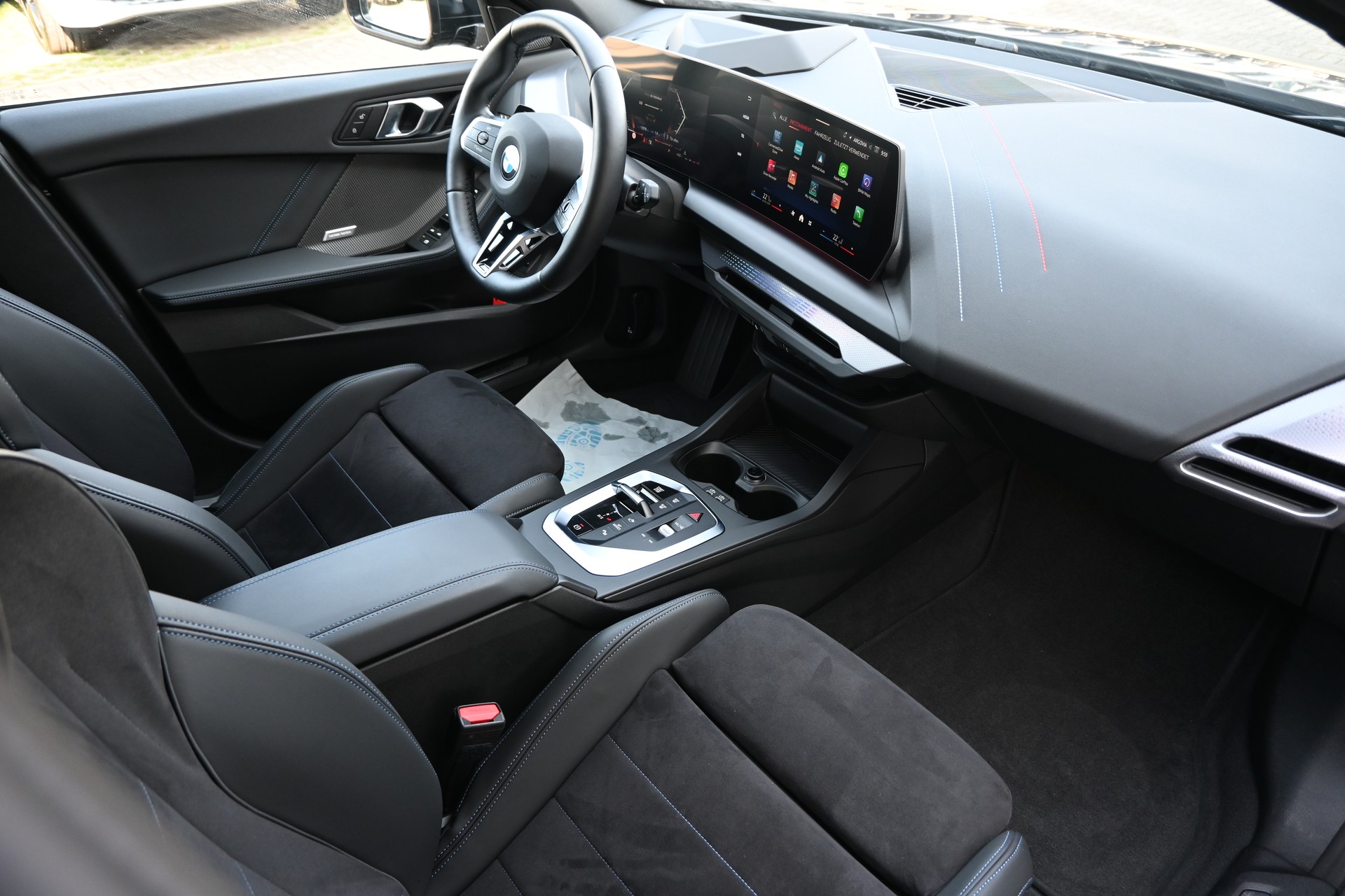 BMW 120 M Sport Pro Black Steptronic + Werksgarantie + Top Ausstattung-image-11