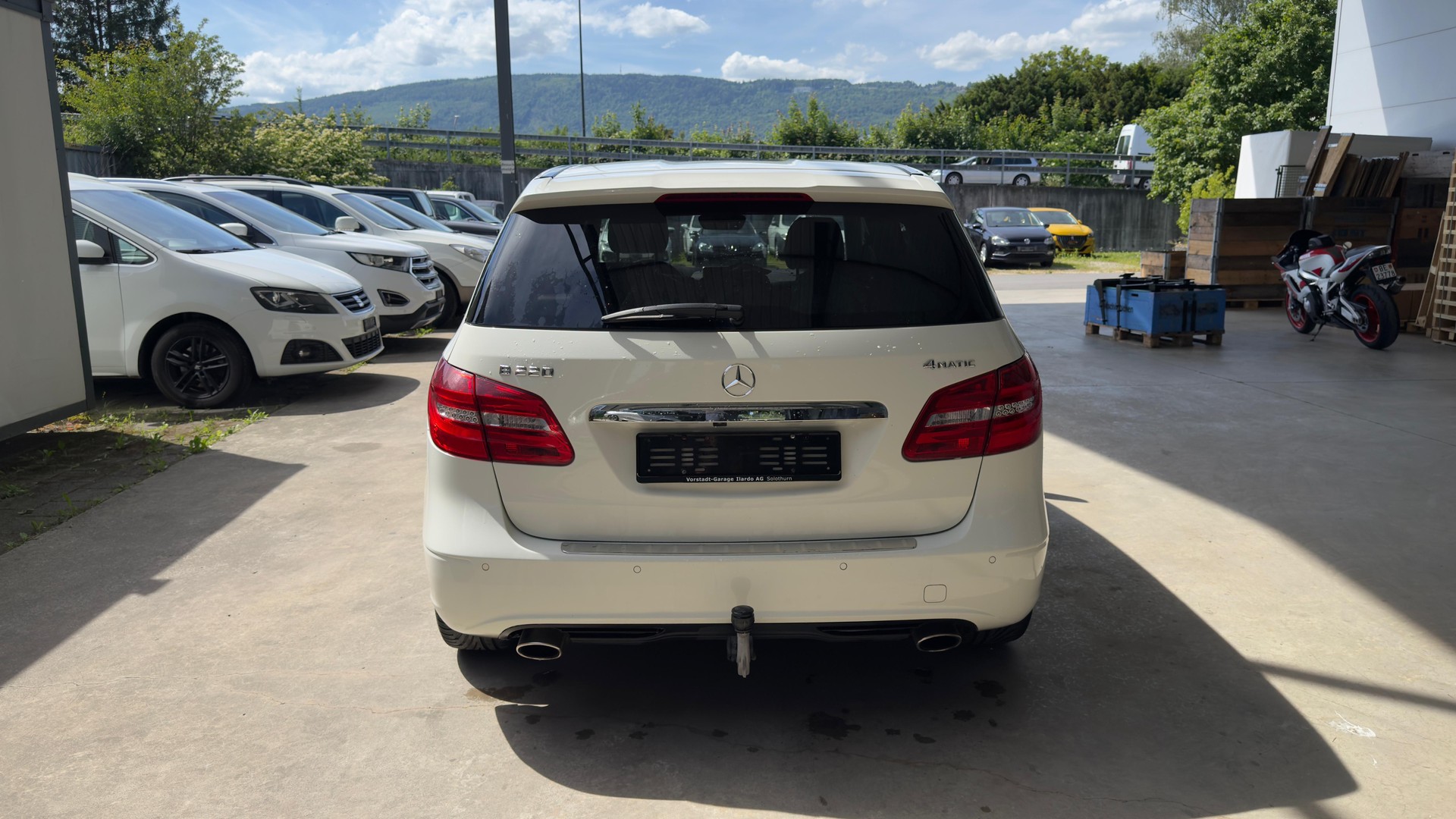 MERCEDES-BENZ B 220 4Matic 7G-DCT-image-3