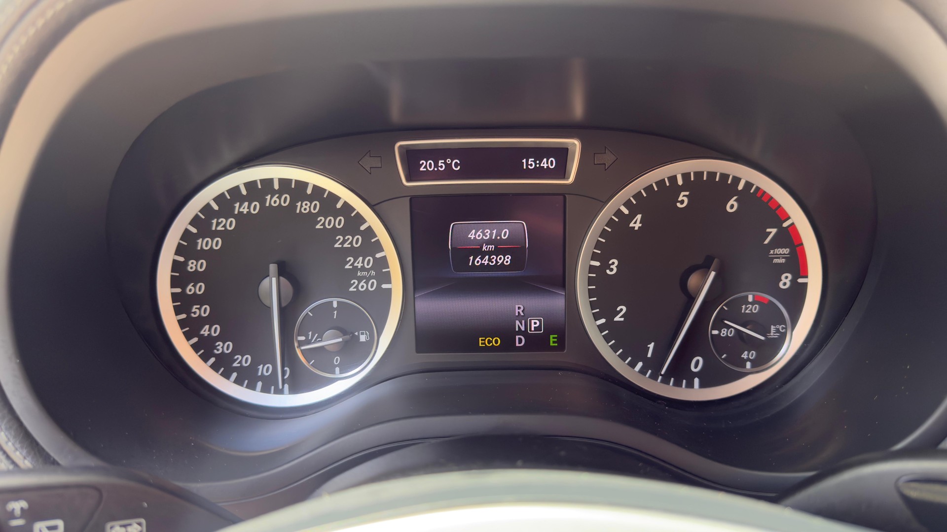 MERCEDES-BENZ B 220 4Matic 7G-DCT-image-6
