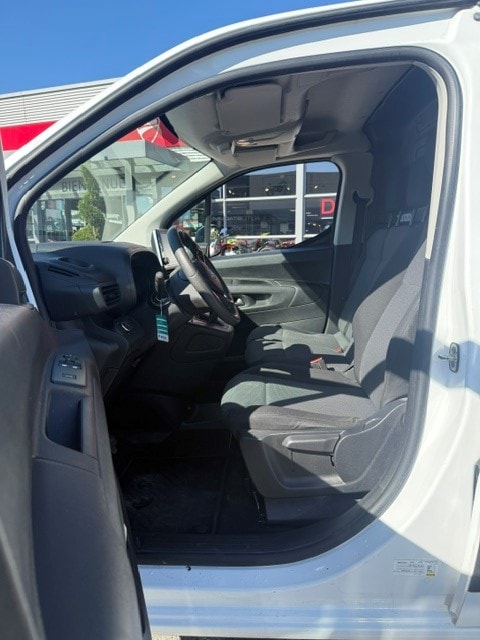 OPEL Combo 1.5 Essentia s/s Erhöhte Nutzlast-image-7