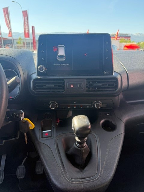 OPEL Combo 1.5 Essentia s/s Erhöhte Nutzlast-image-9